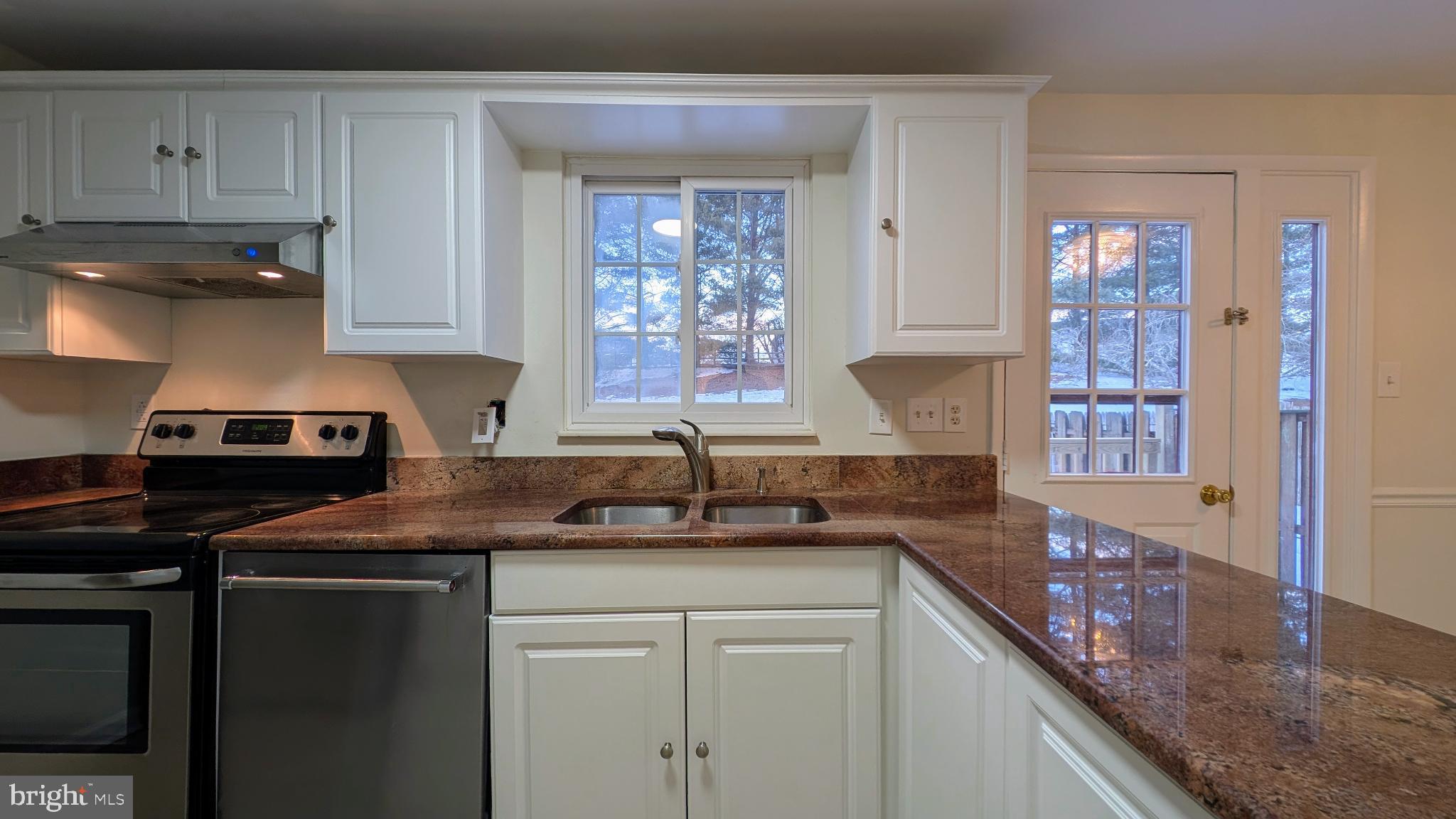 11181 CAPTAINS WALK COURT