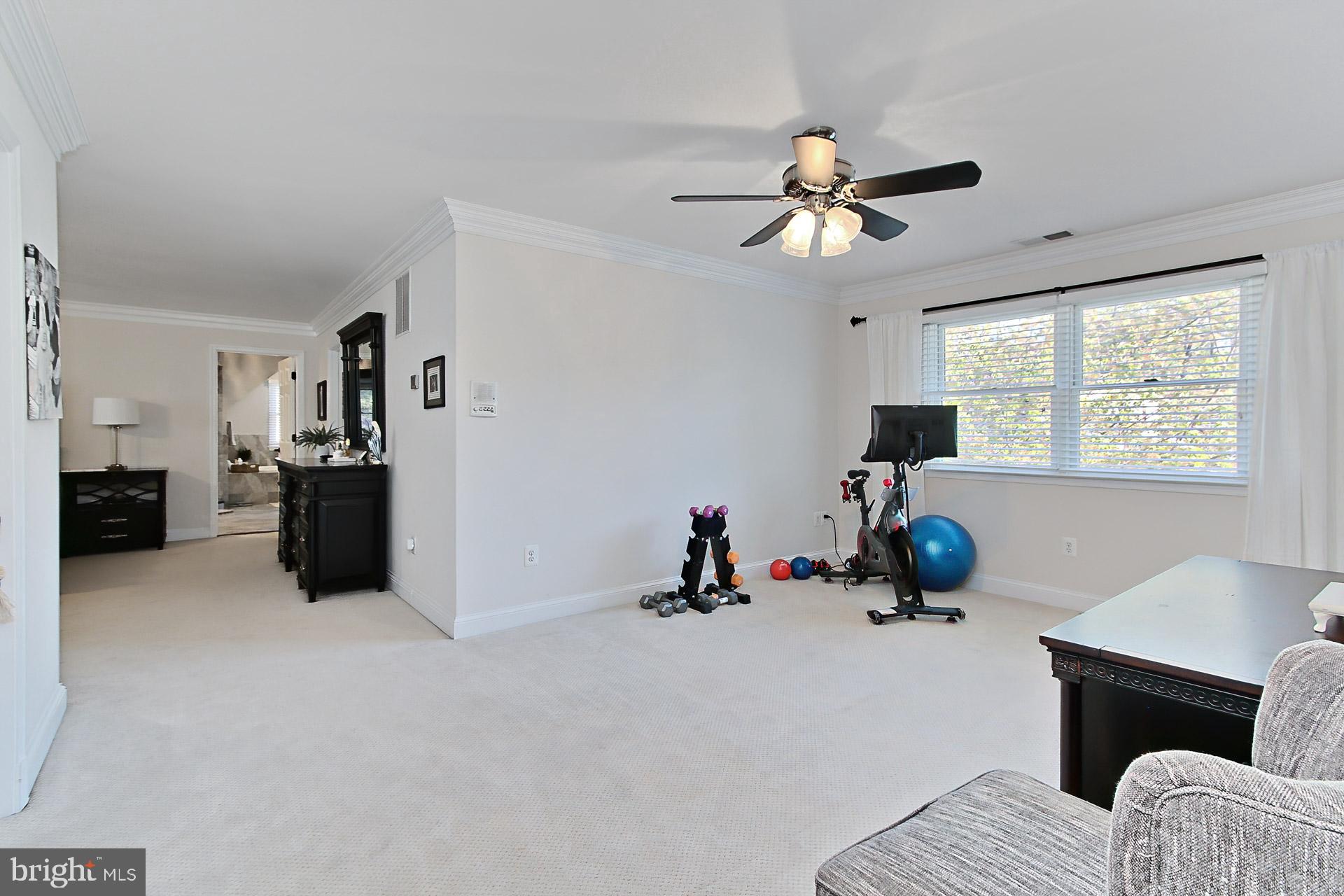 WEST SPRINGFIELD - Residential