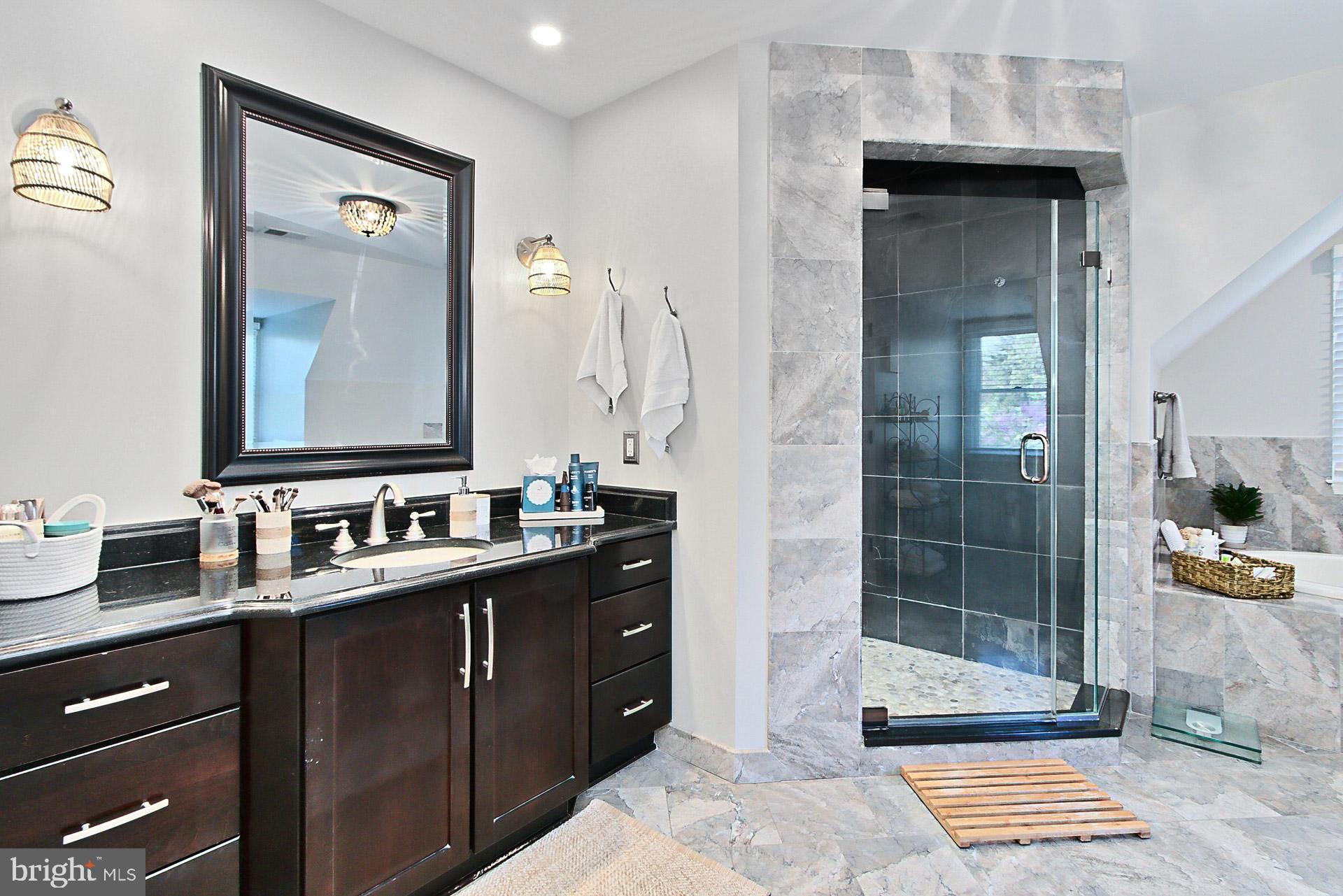 WEST SPRINGFIELD - Residential