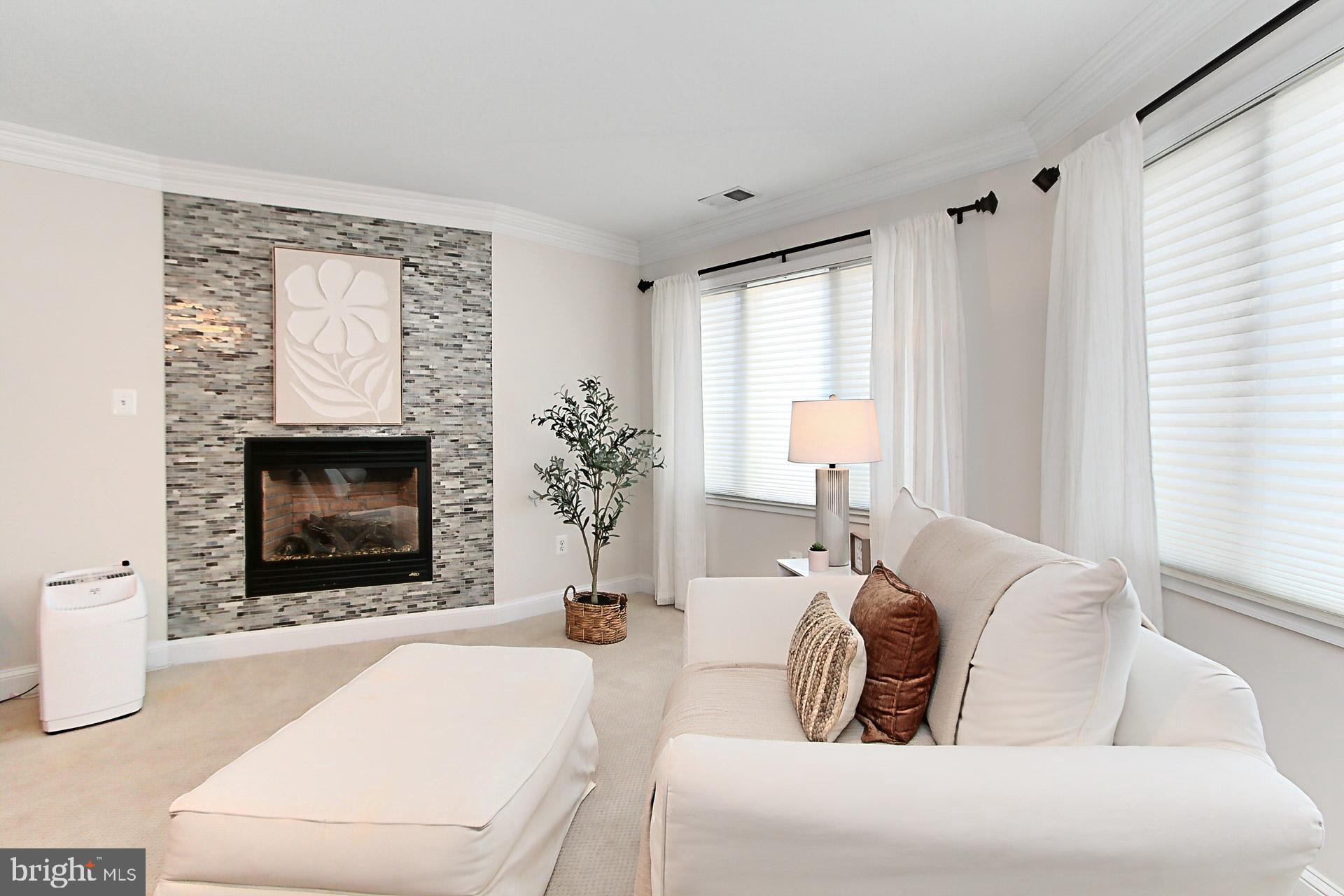 WEST SPRINGFIELD - Residential