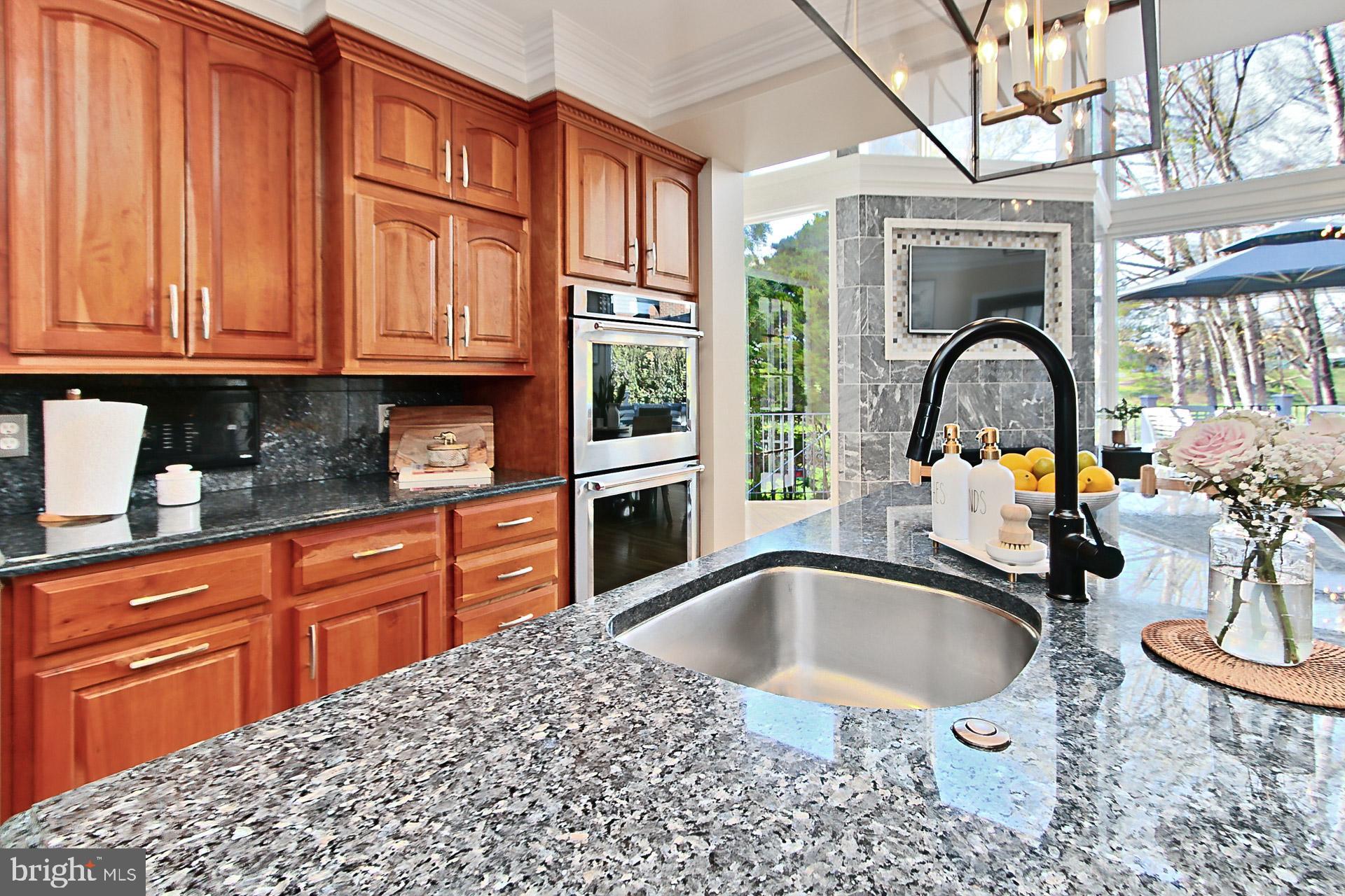 WEST SPRINGFIELD - Residential