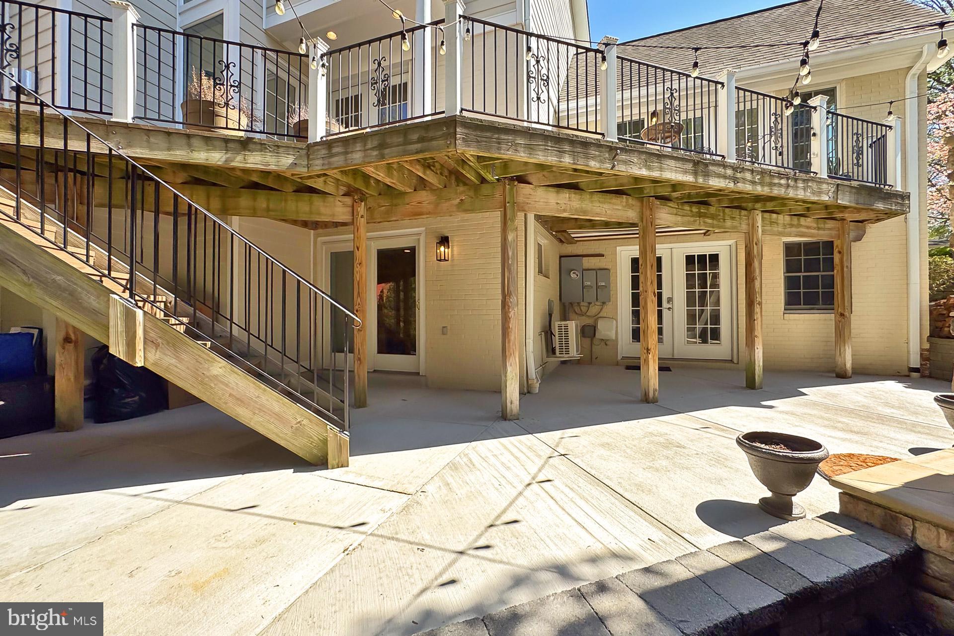 WEST SPRINGFIELD - Residential