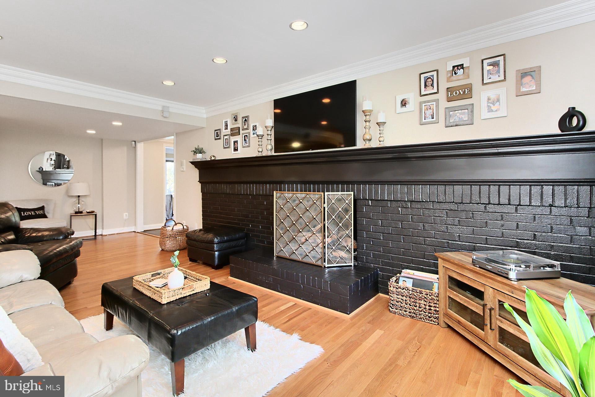 WEST SPRINGFIELD - Residential