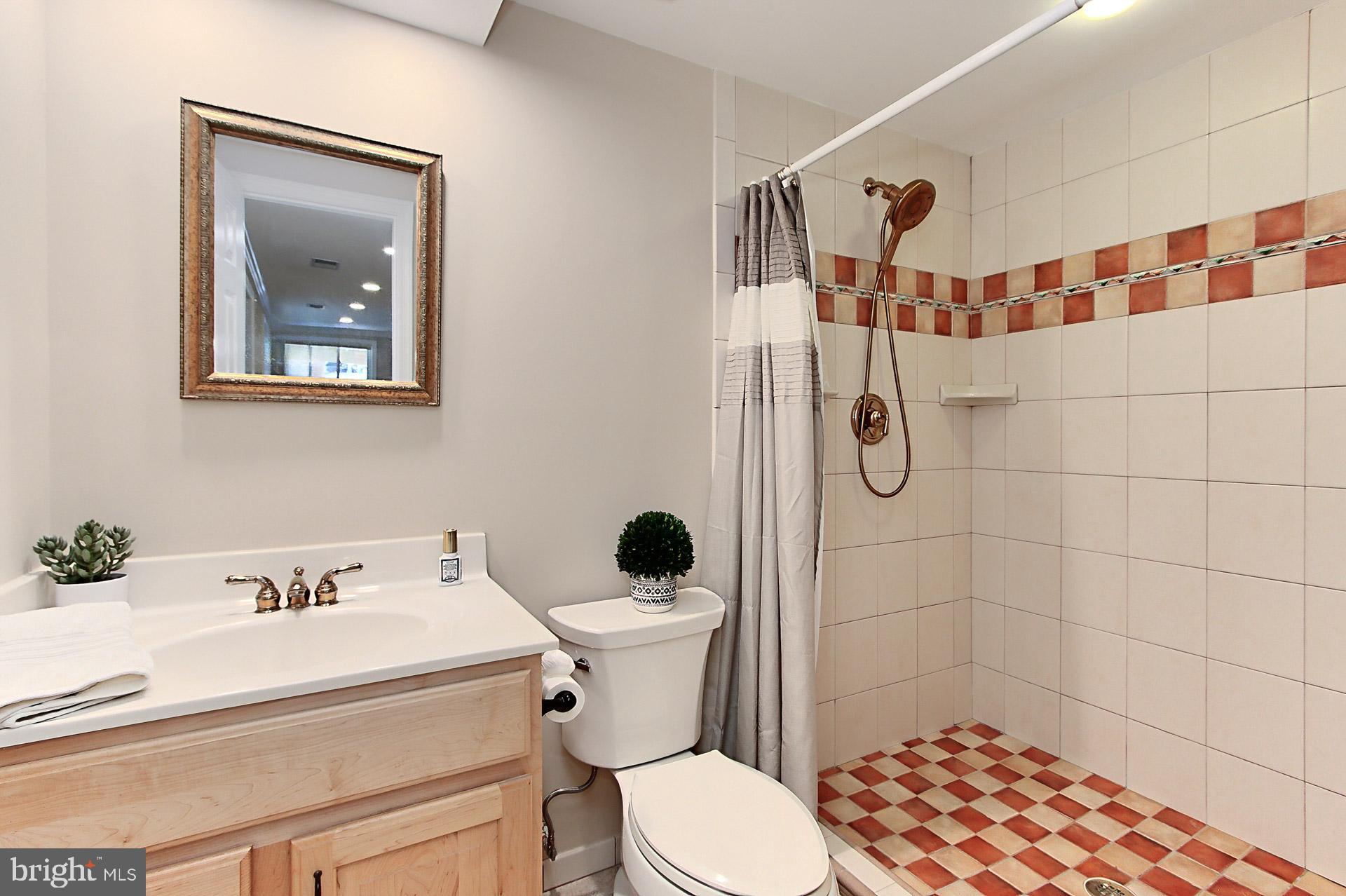 WEST SPRINGFIELD - Residential