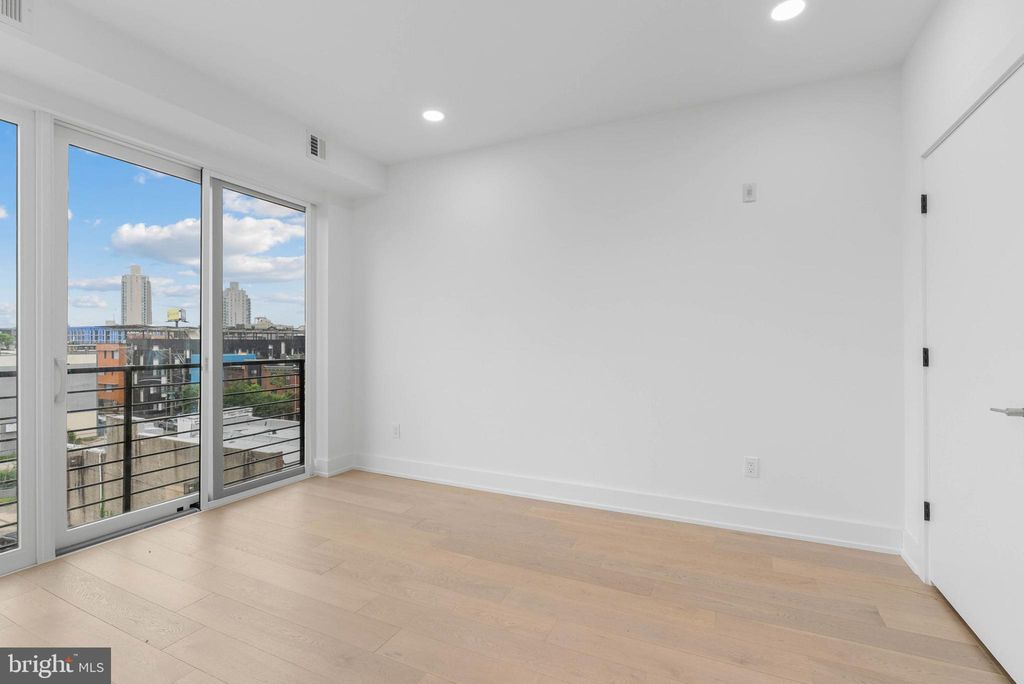 Photo of 950 N 2nd Street #UNIT 5C, PHILADELPHIA, PA 19123 (MLS # PAPH2536484)