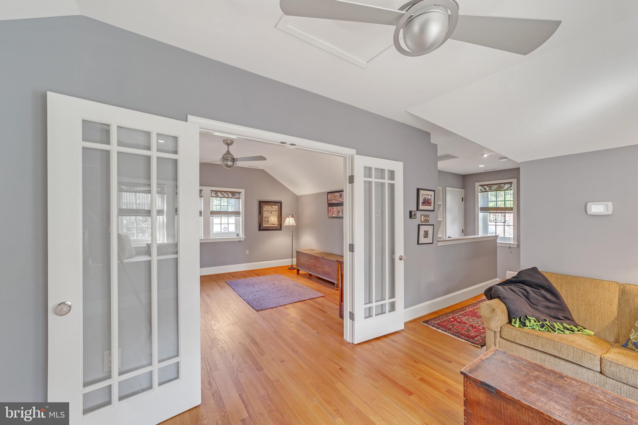 SCONNELLTOWN - Residential