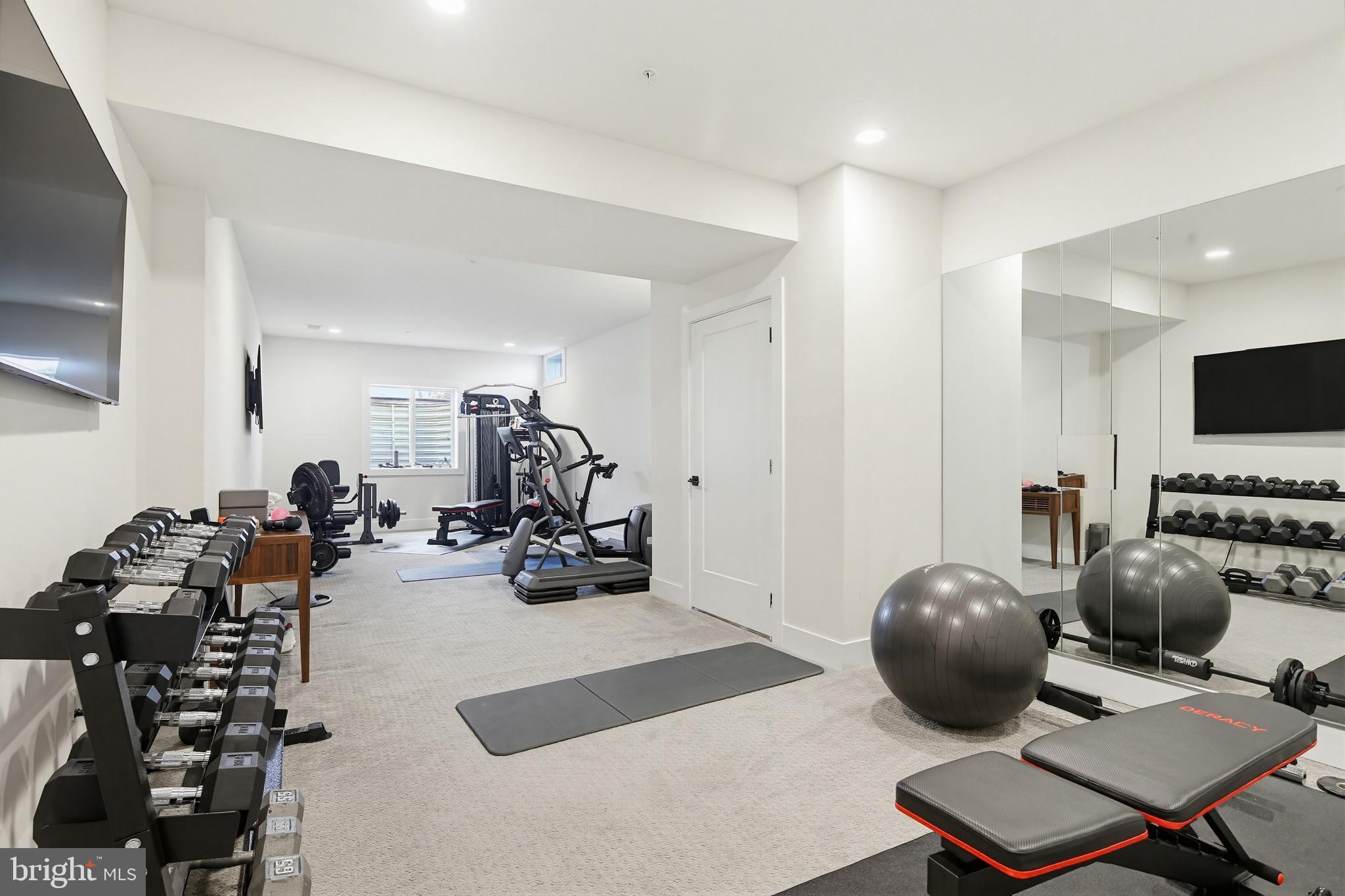 LINDEN GROVE - Residential