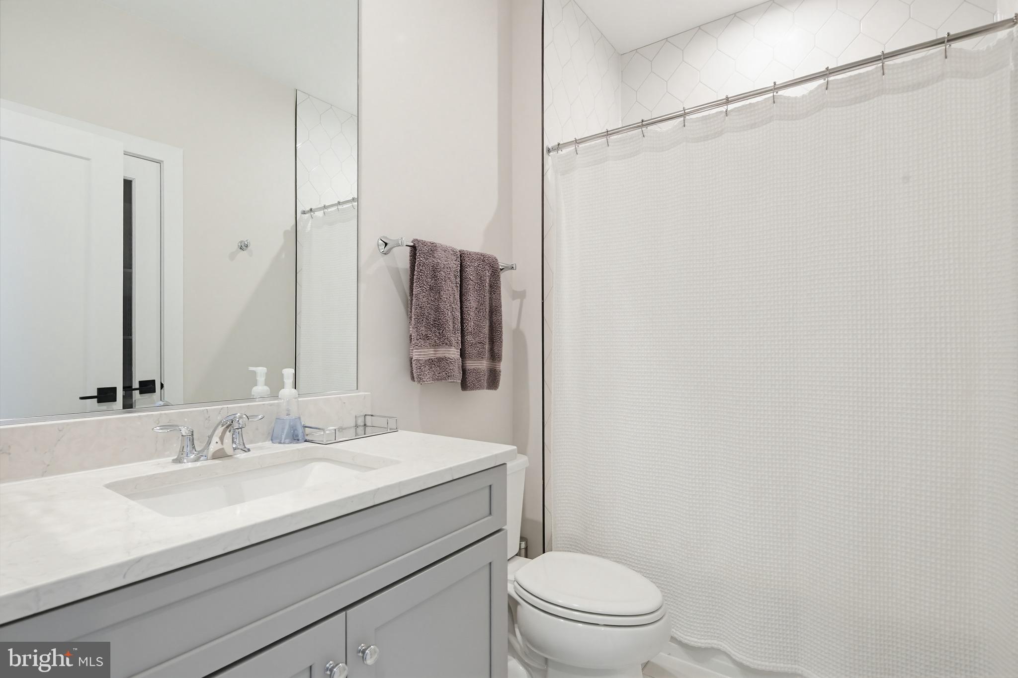 LINDEN GROVE - Residential