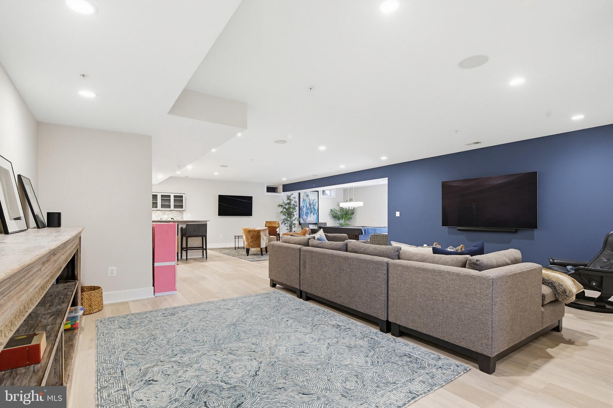 LINDEN GROVE - Residential