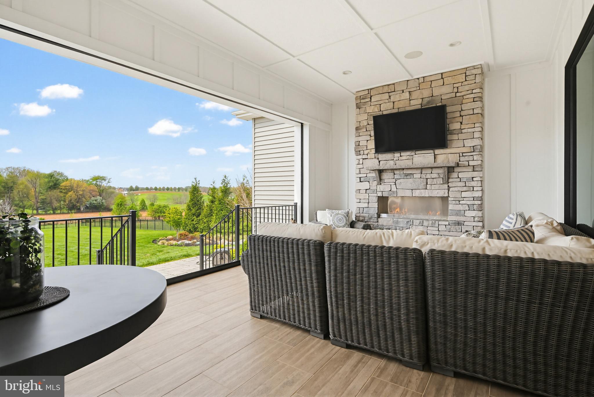 LINDEN GROVE - Residential