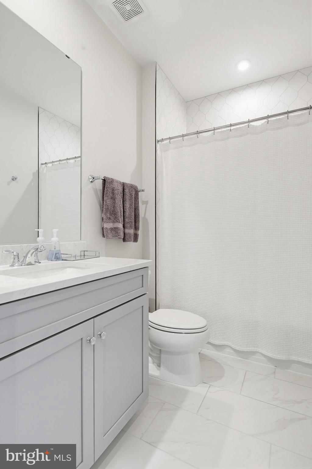 LINDEN GROVE - Residential