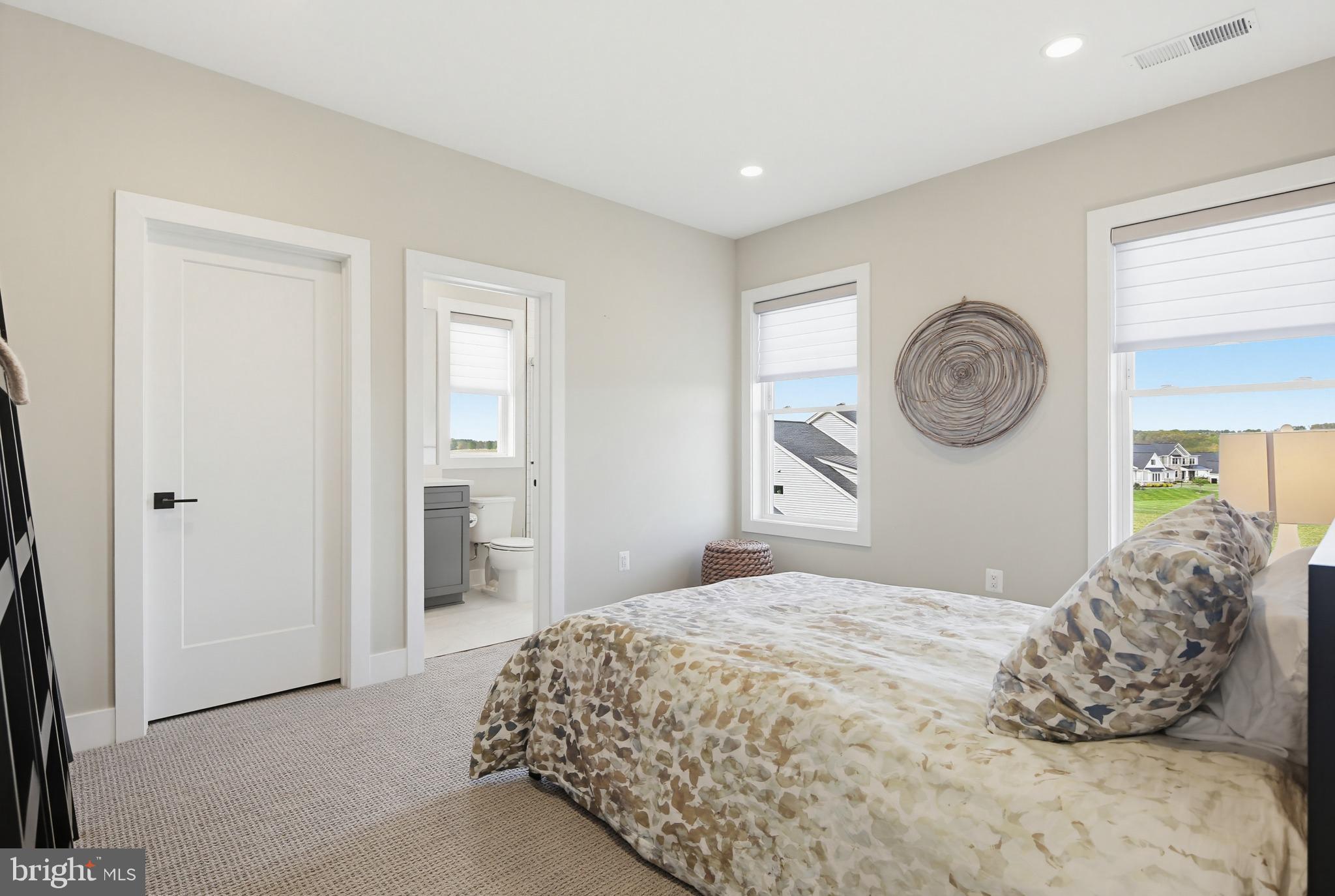 LINDEN GROVE - Residential