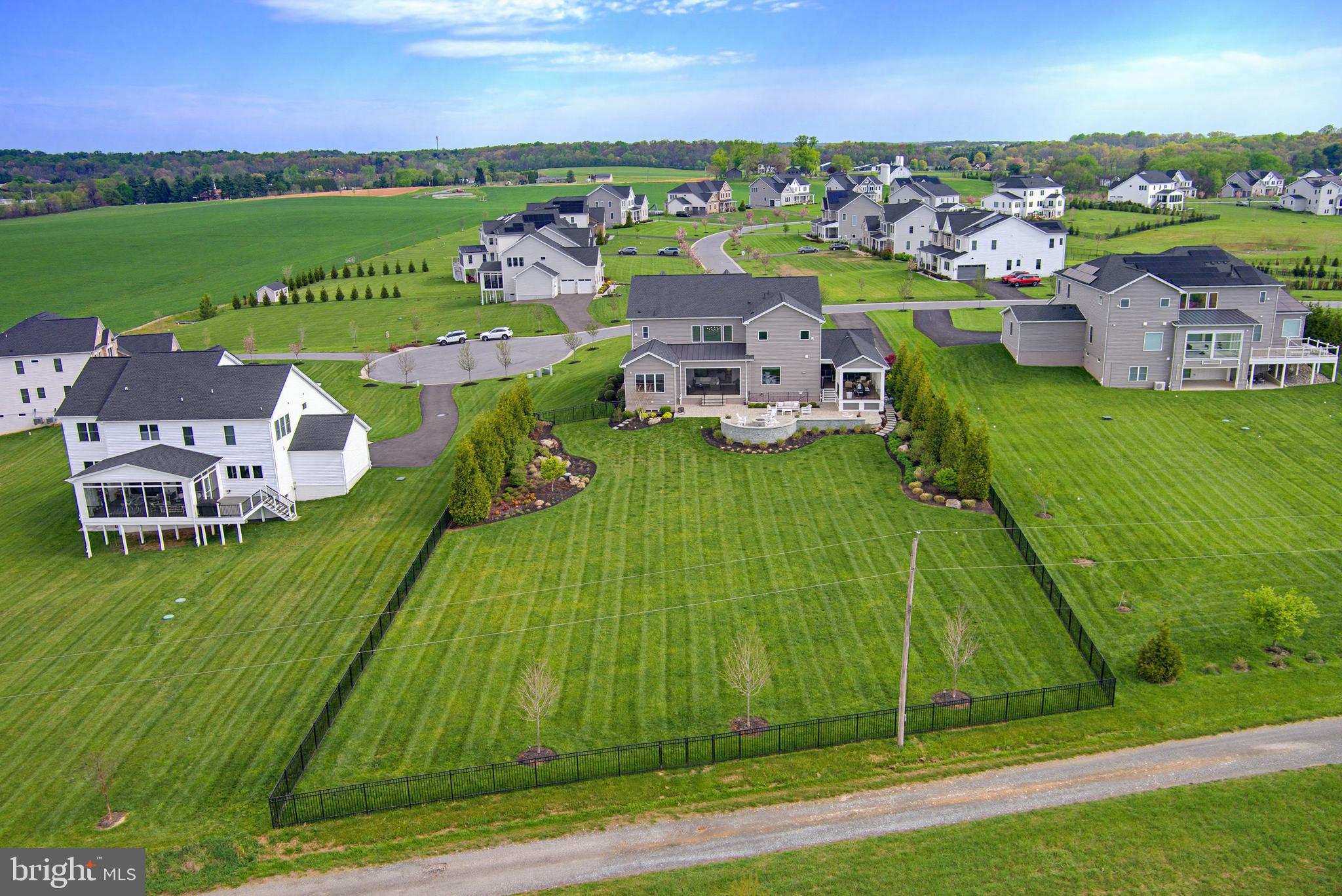 LINDEN GROVE - Residential