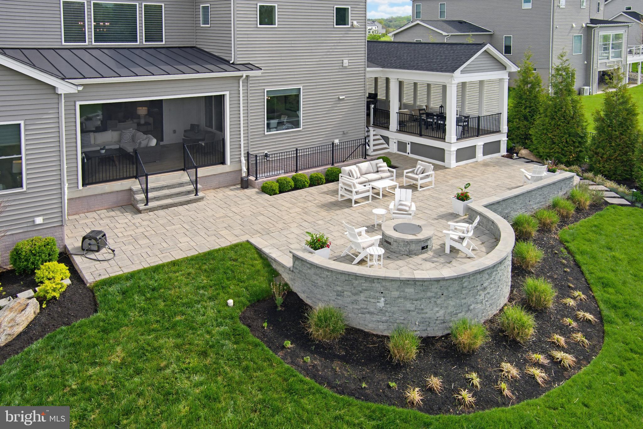 LINDEN GROVE - Residential