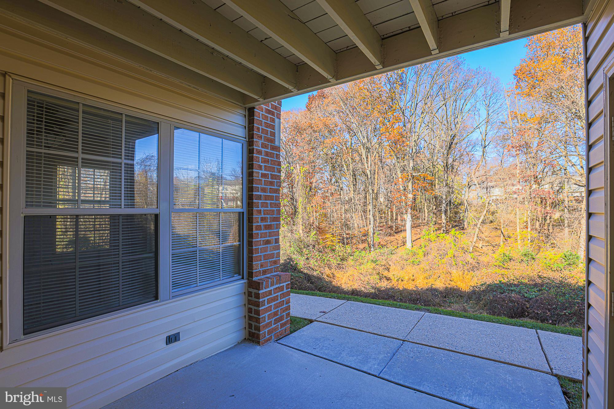 THE COURTYARDS AT POND - Residential