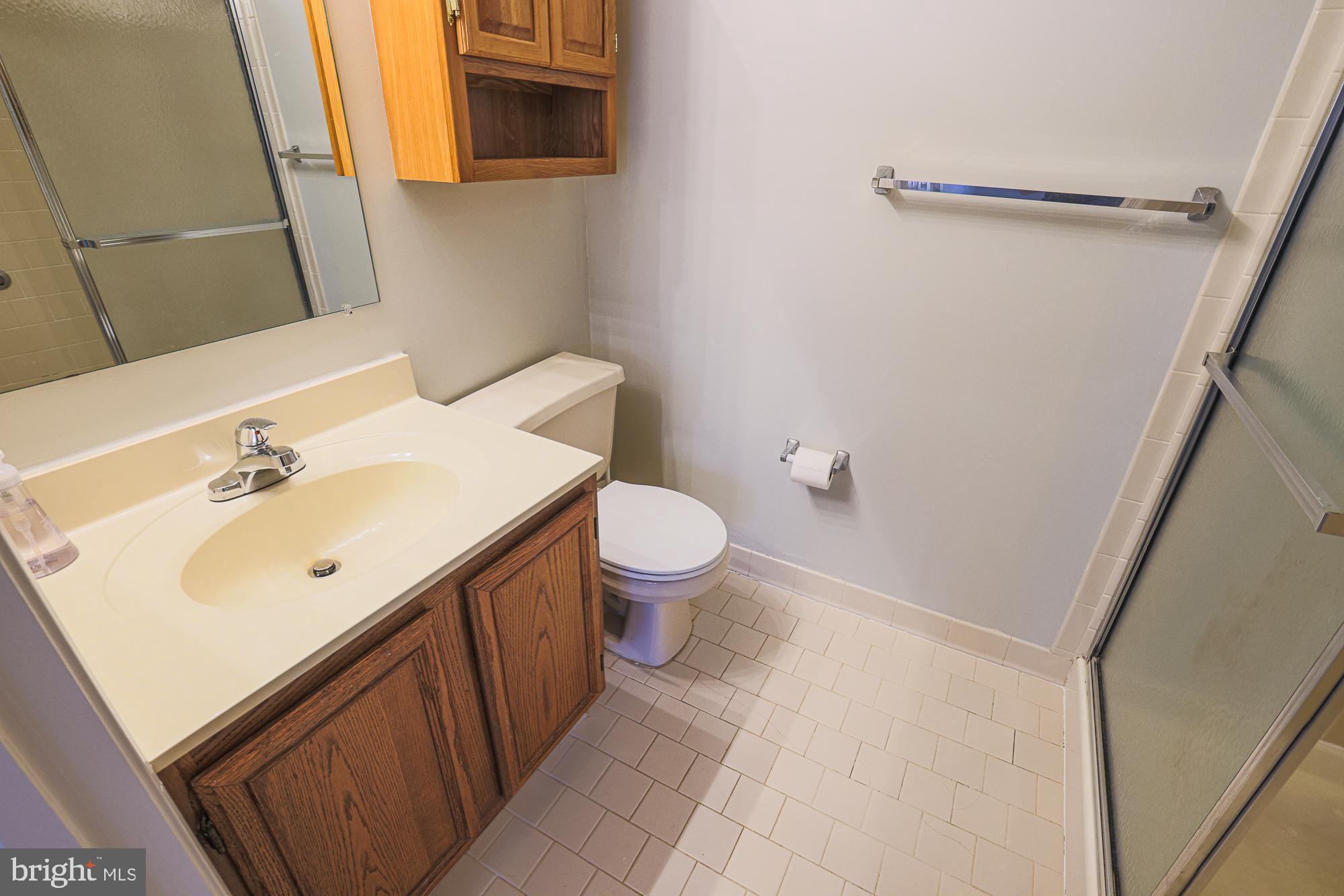 THE COURTYARDS AT POND - Residential