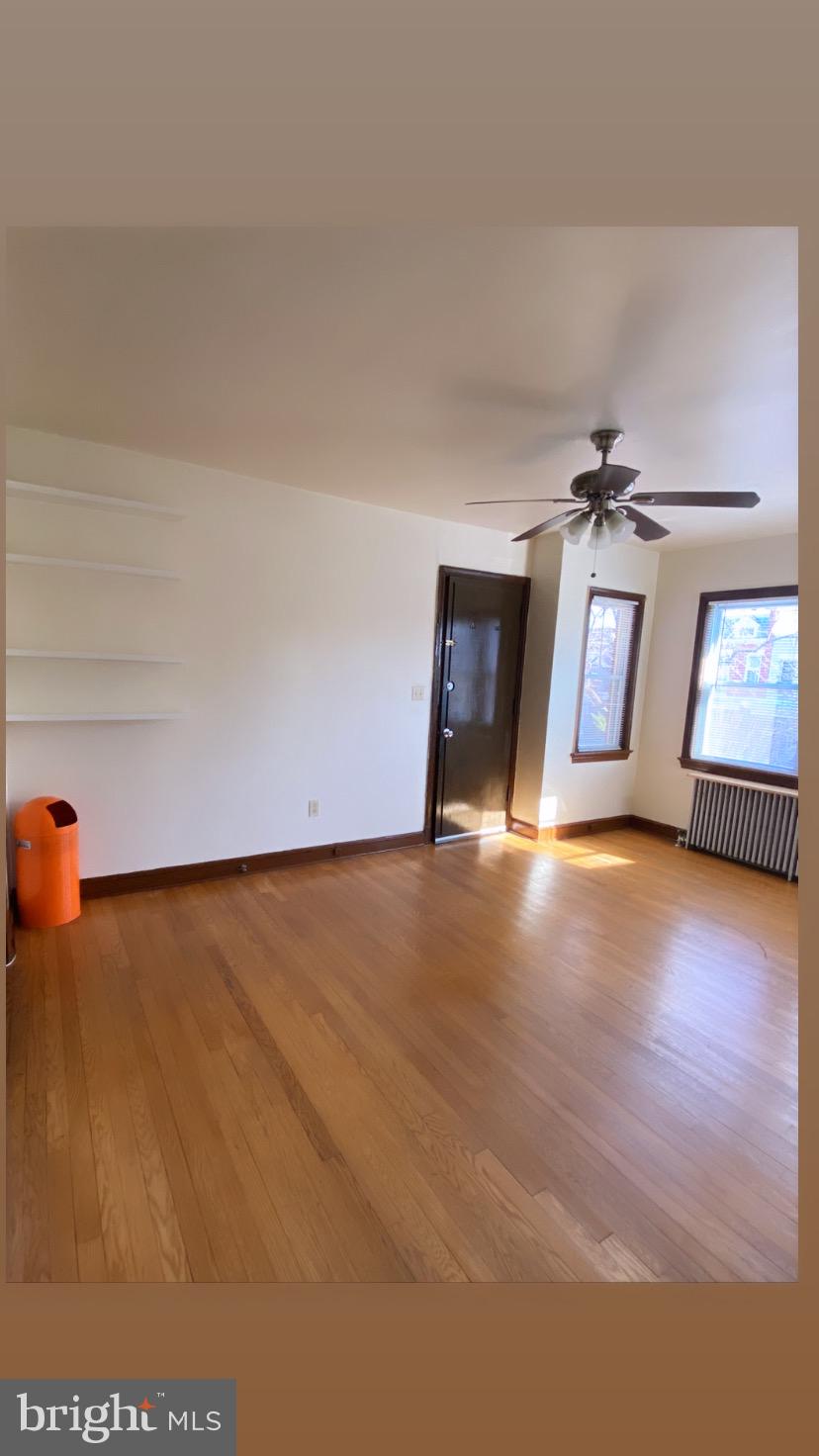 904 5TH STREET NE