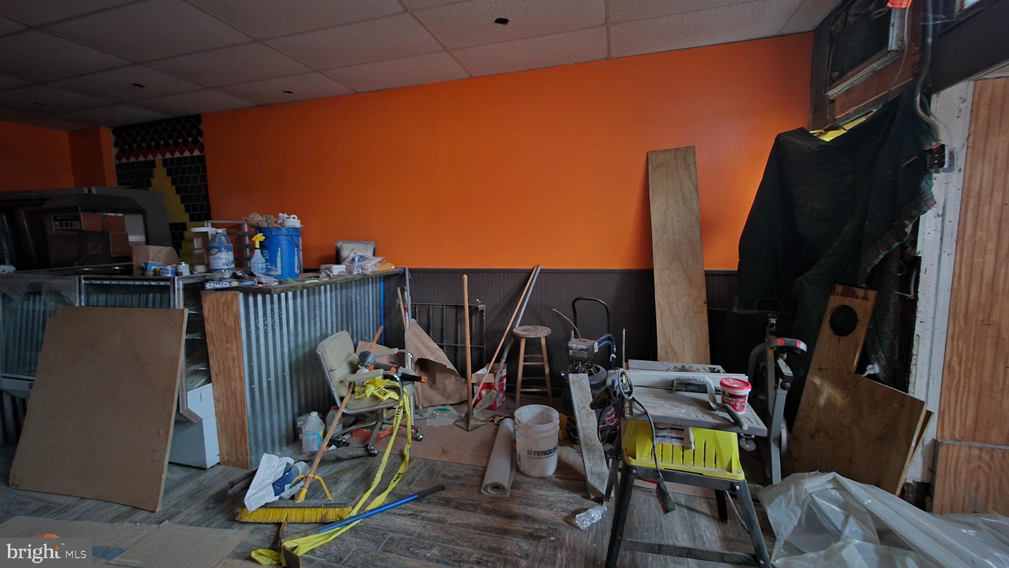 PIMLICO - Commercial Sale