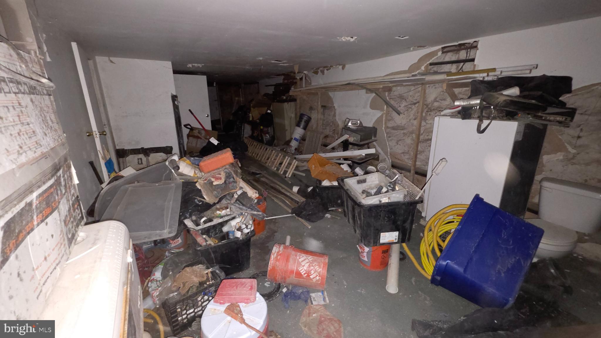 PIMLICO - Commercial Sale