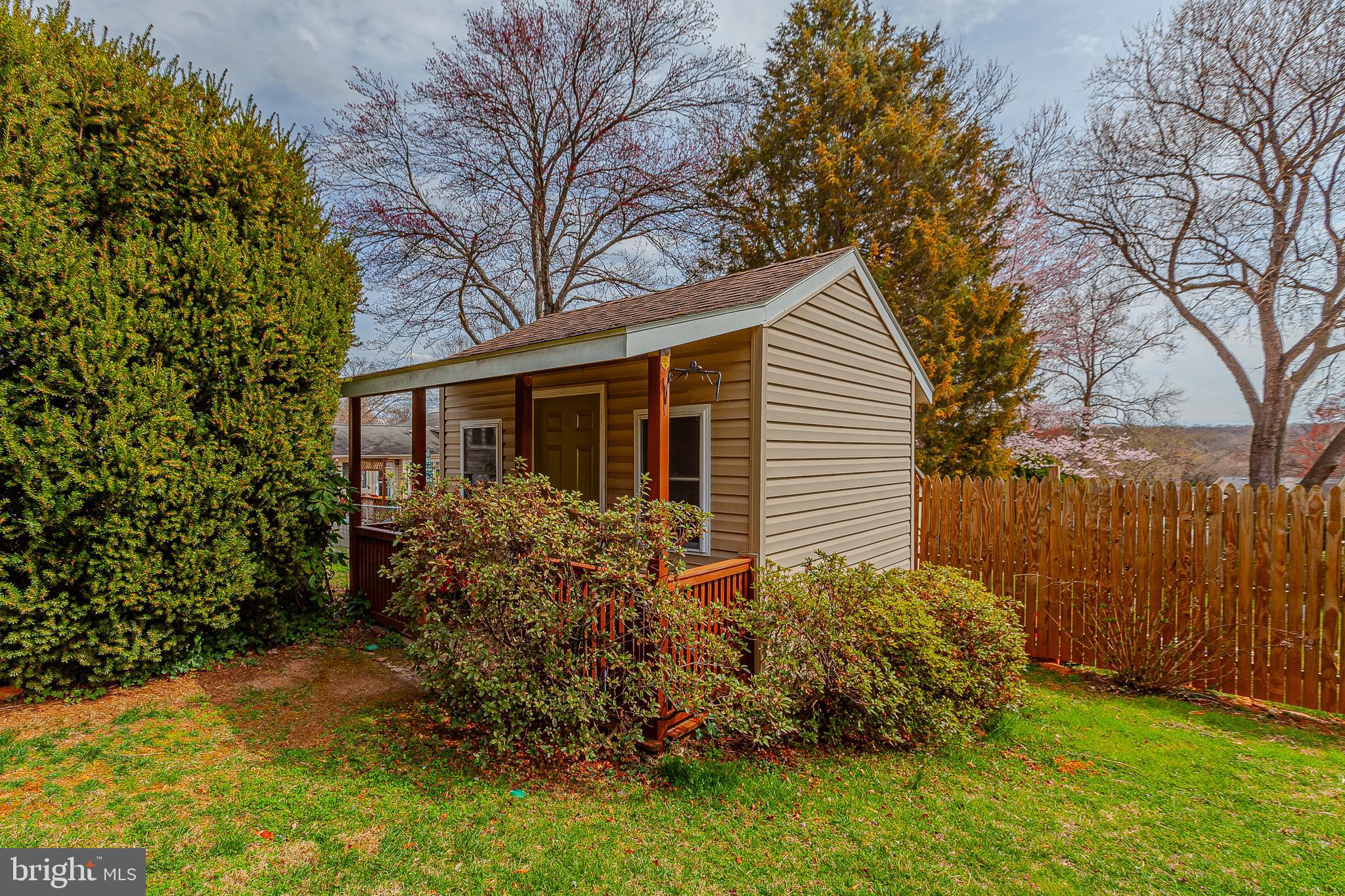 ASPEN HILL PARK - Residential