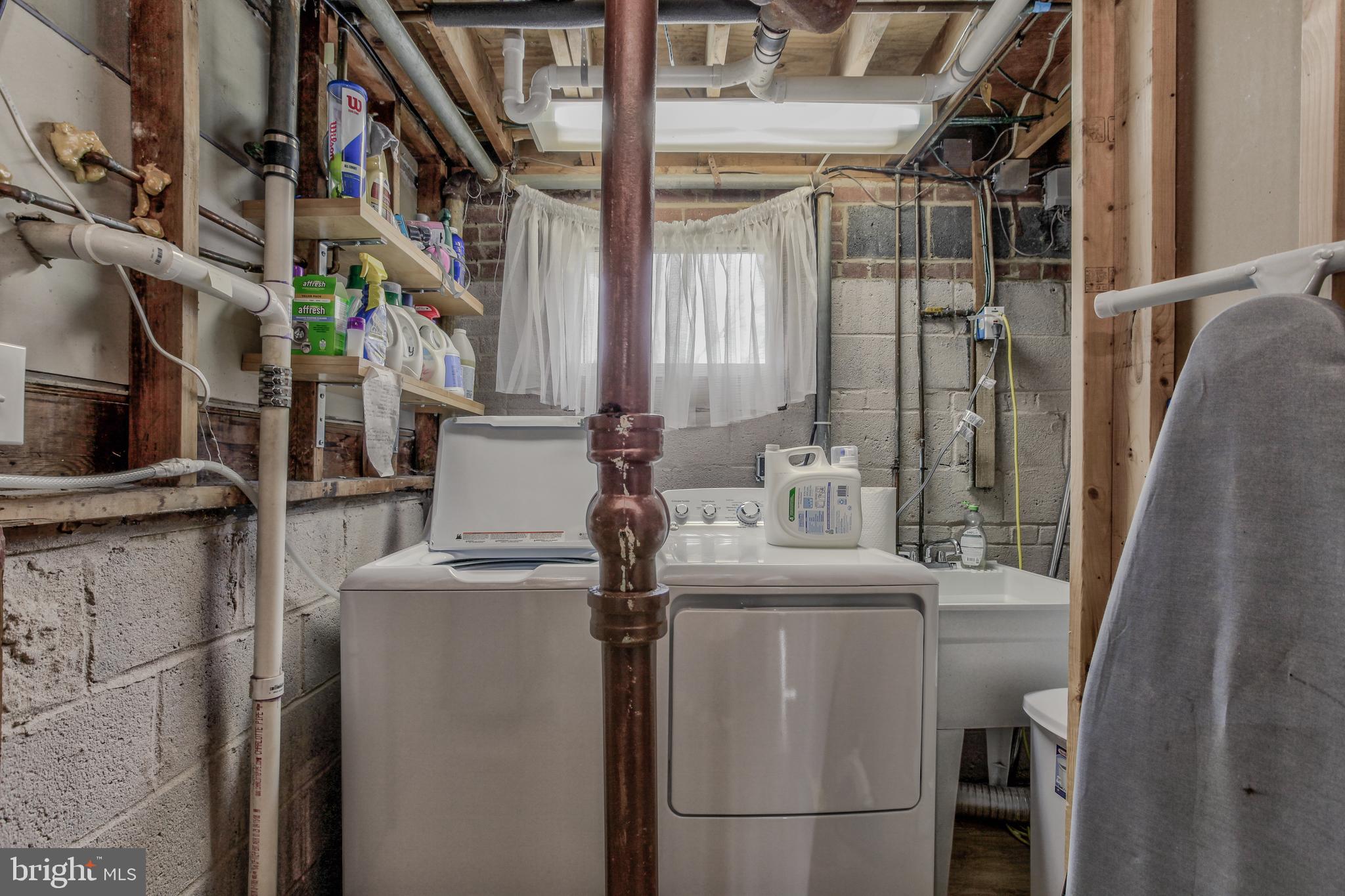 ASPEN HILL PARK - Residential