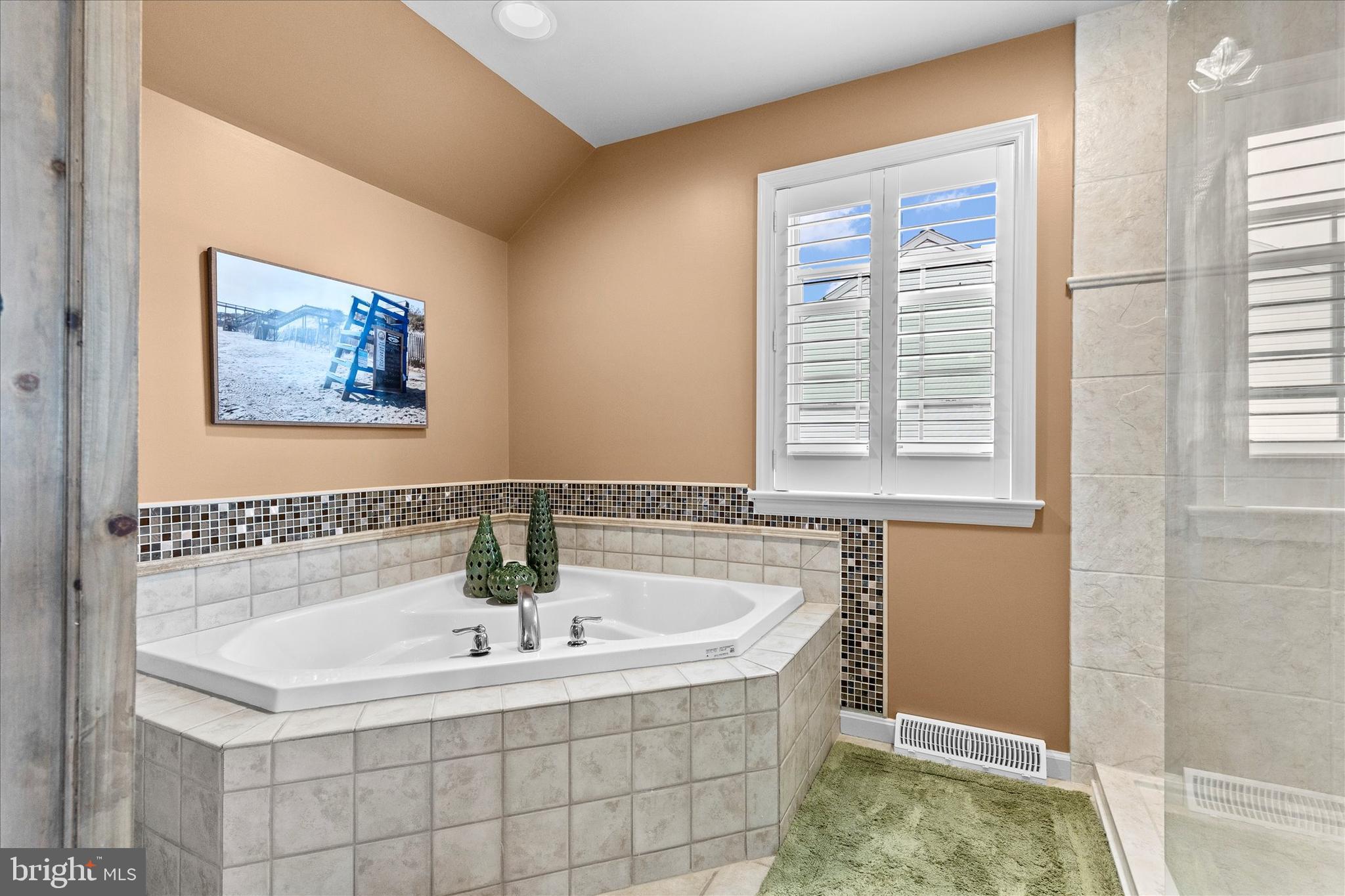 COVEY RUN - Residential