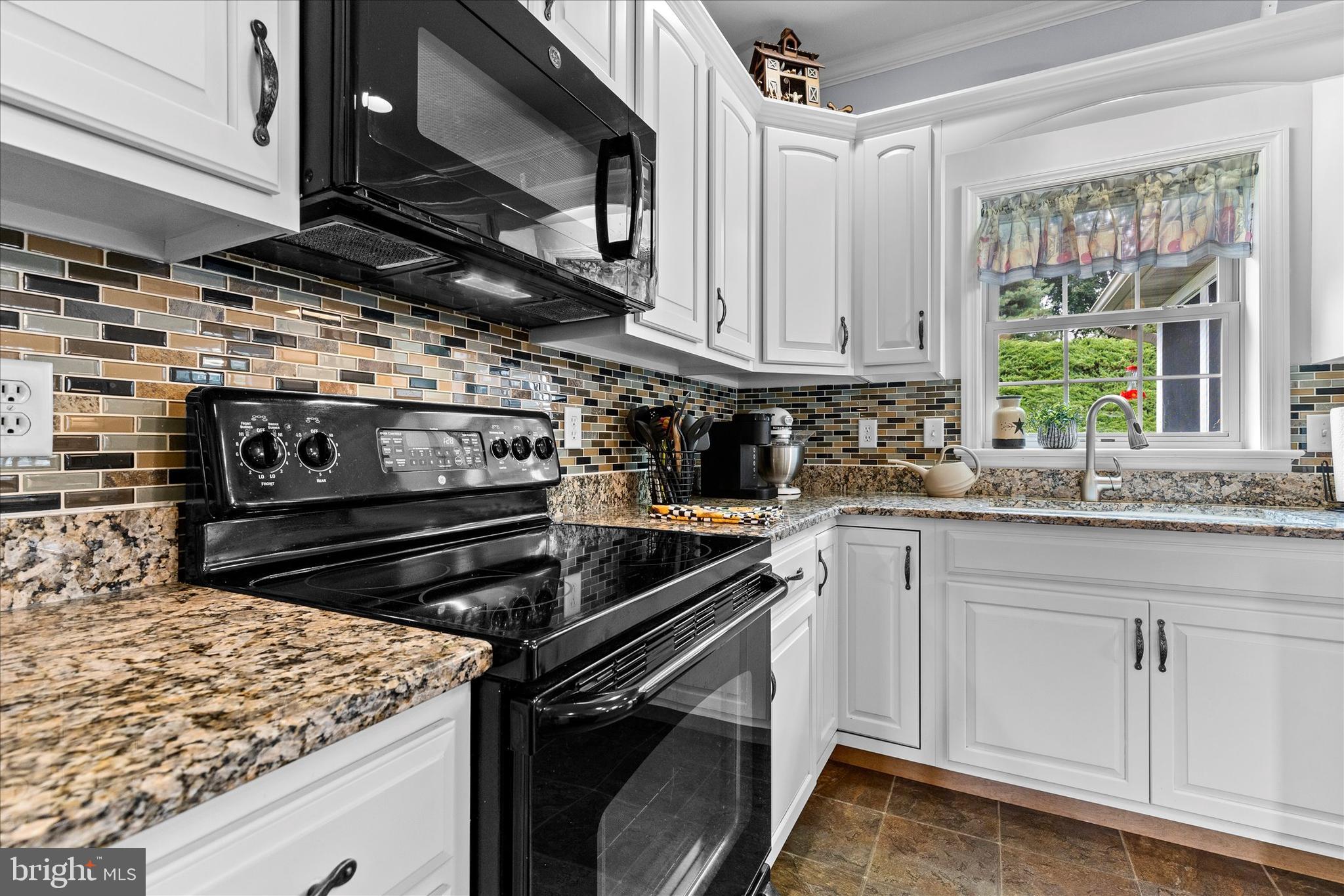 COVEY RUN - Residential