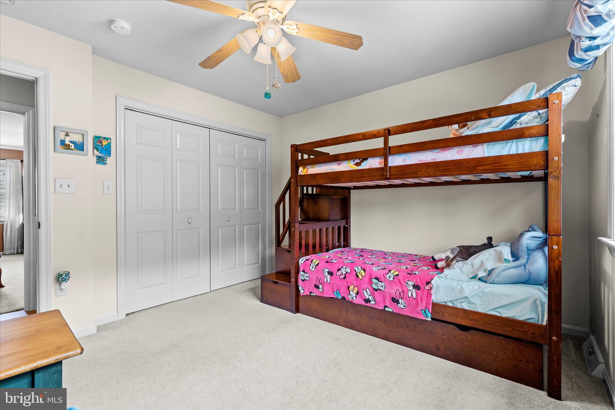 COVEY RUN - Residential