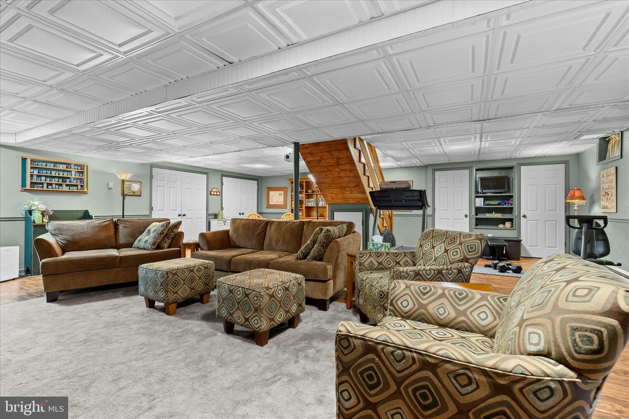 COVEY RUN - Residential