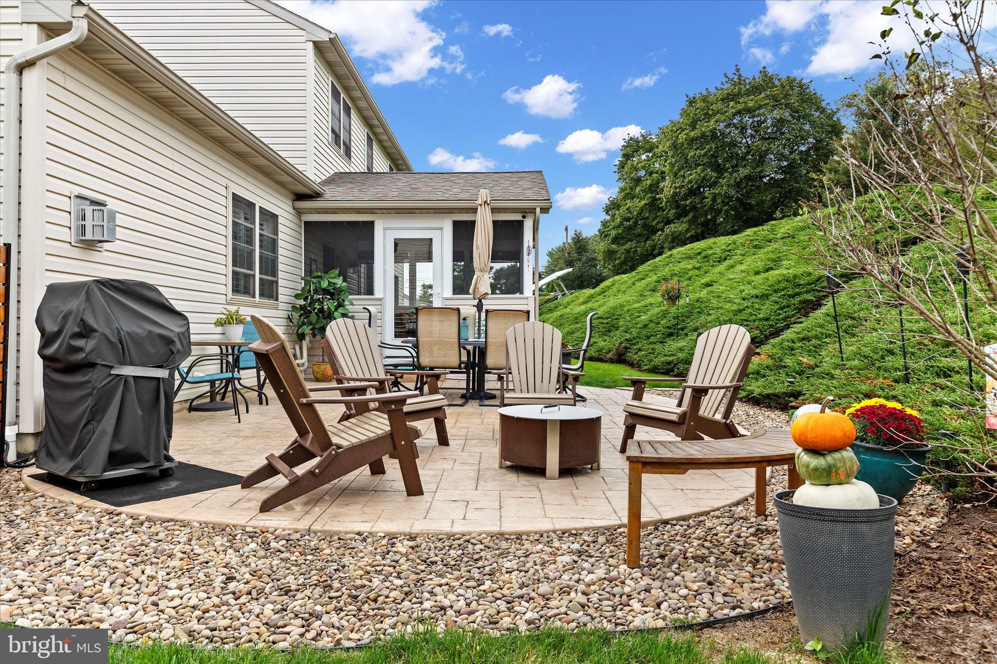 COVEY RUN - Residential