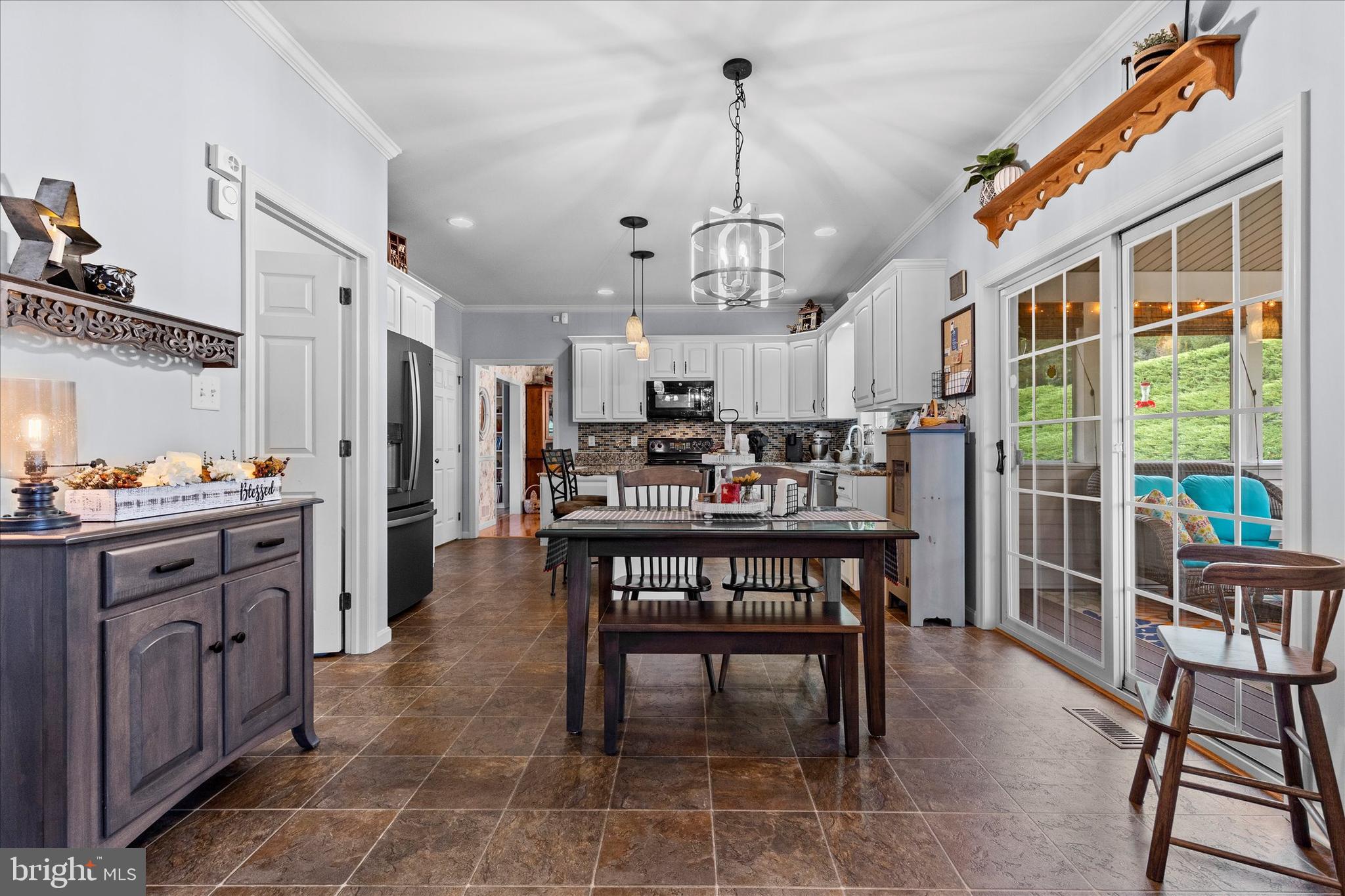 COVEY RUN - Residential