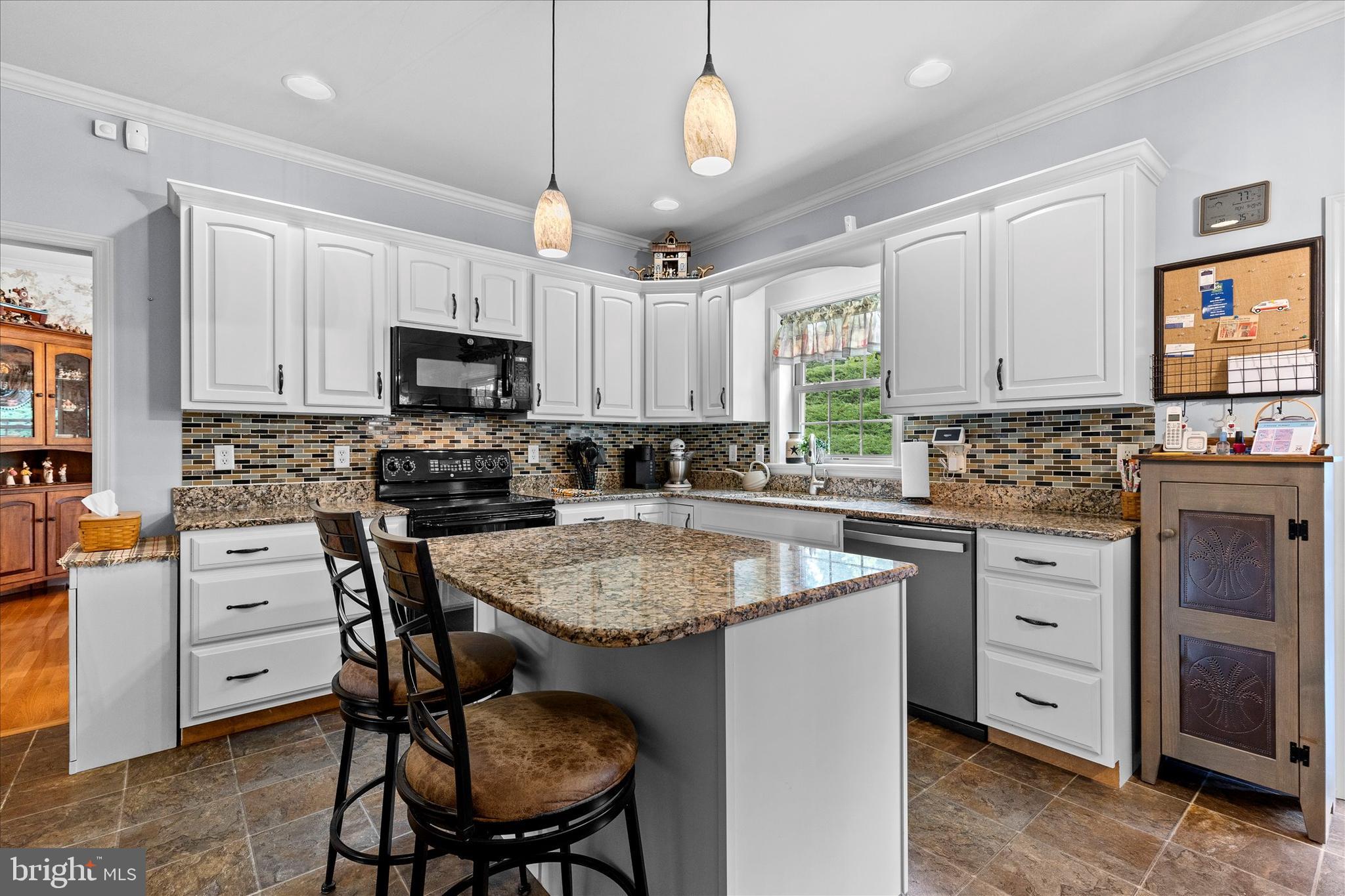 COVEY RUN - Residential