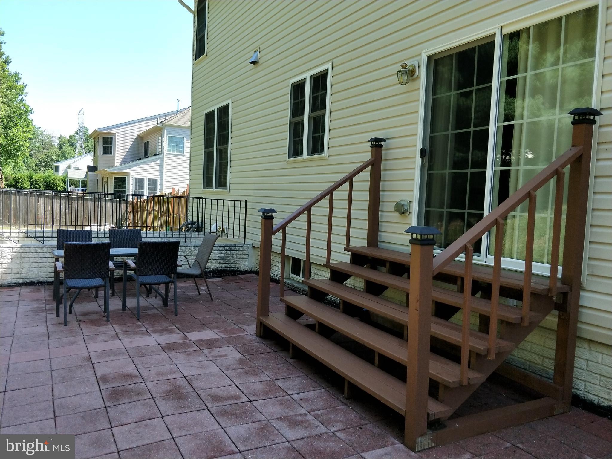 CHESTNUT CREST - Residential