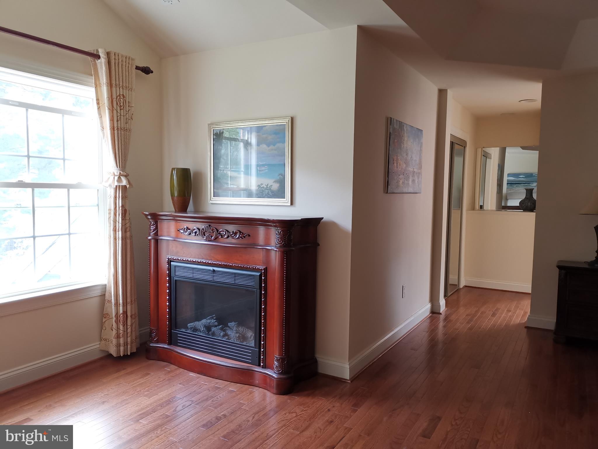 CHESTNUT CREST - Residential