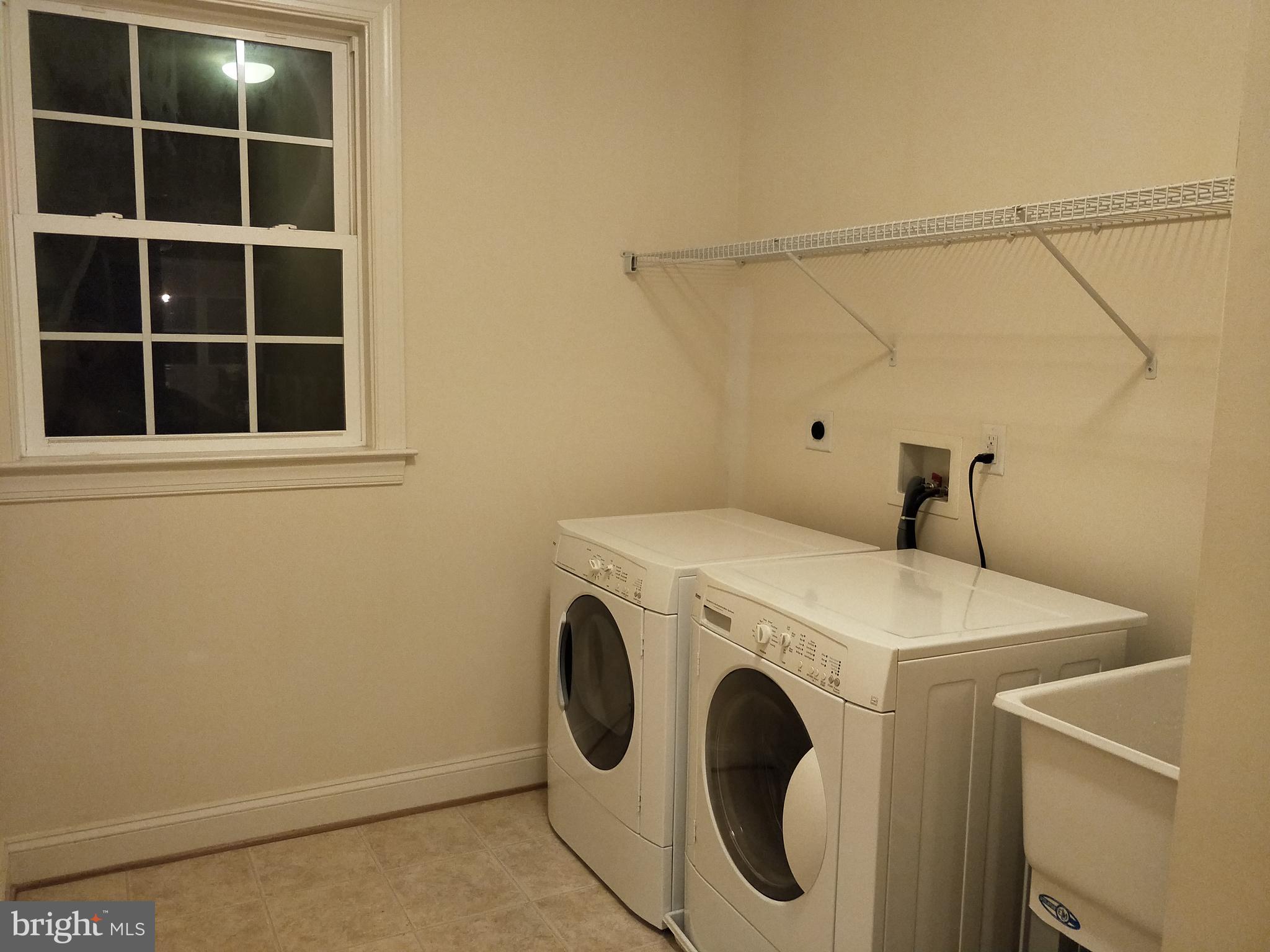 CHESTNUT CREST - Residential