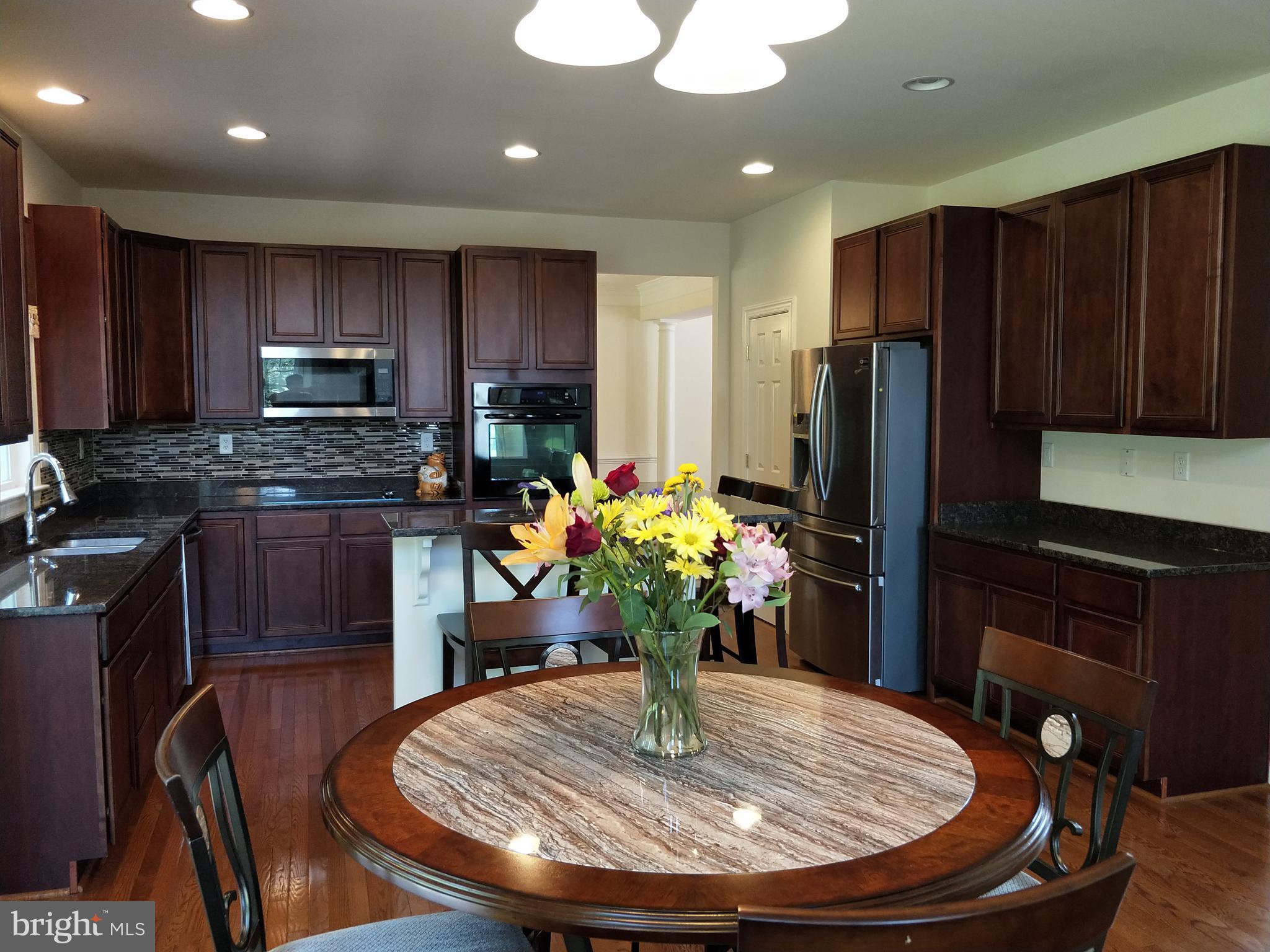 CHESTNUT CREST - Residential