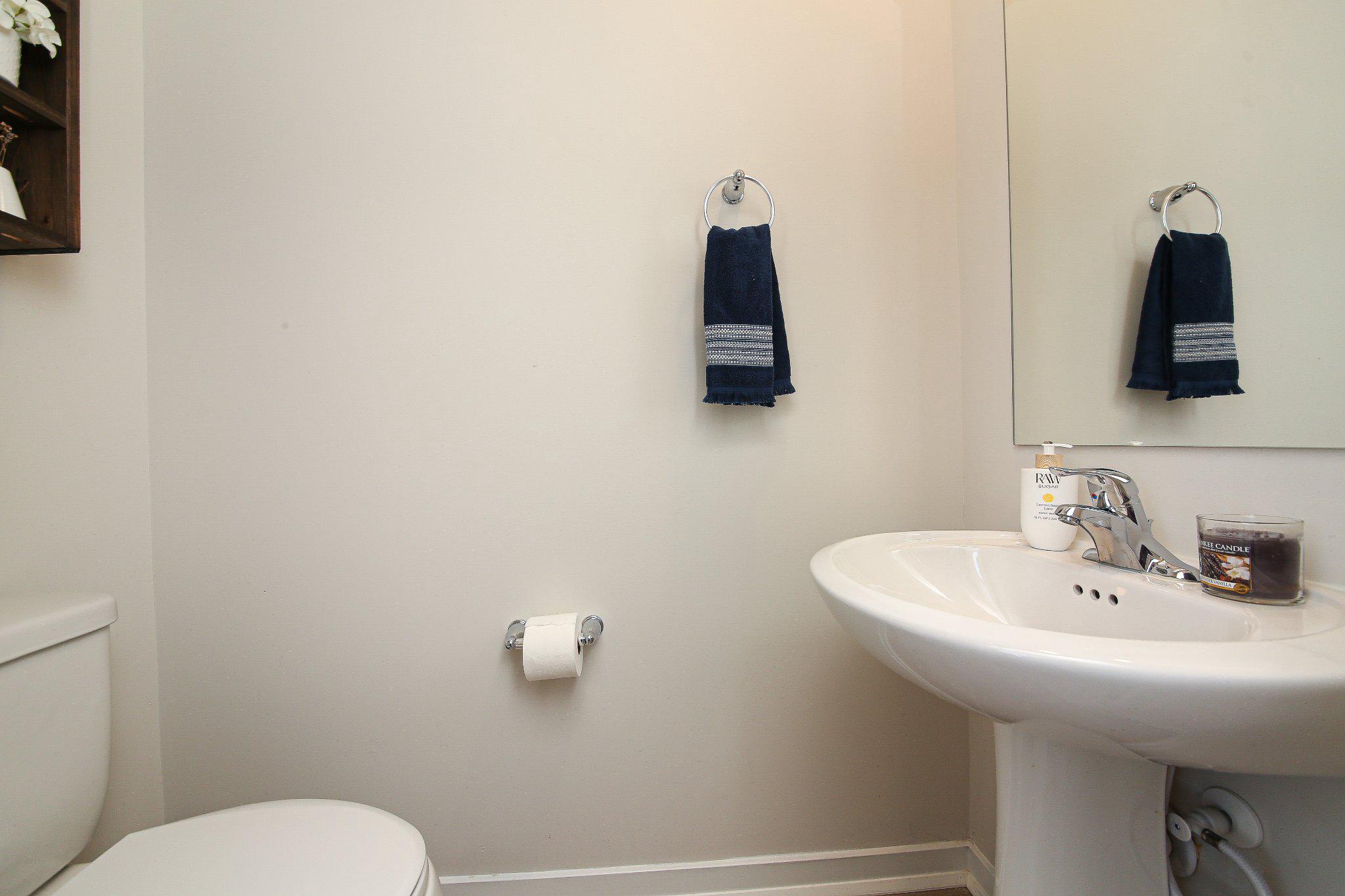 BROOKSIDE COURT AT UPPER SAUCON - Residential