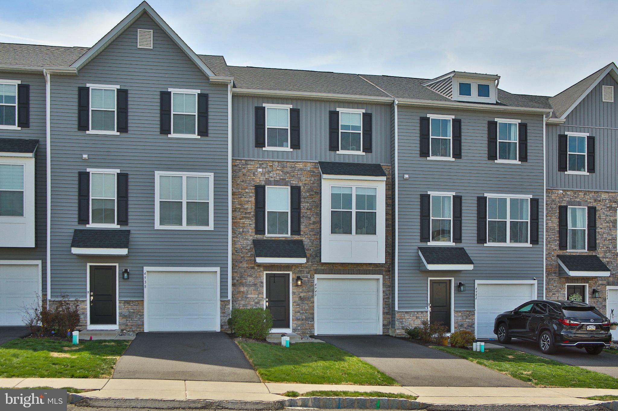 BROOKSIDE COURT AT UPPER SAUCON - Residential