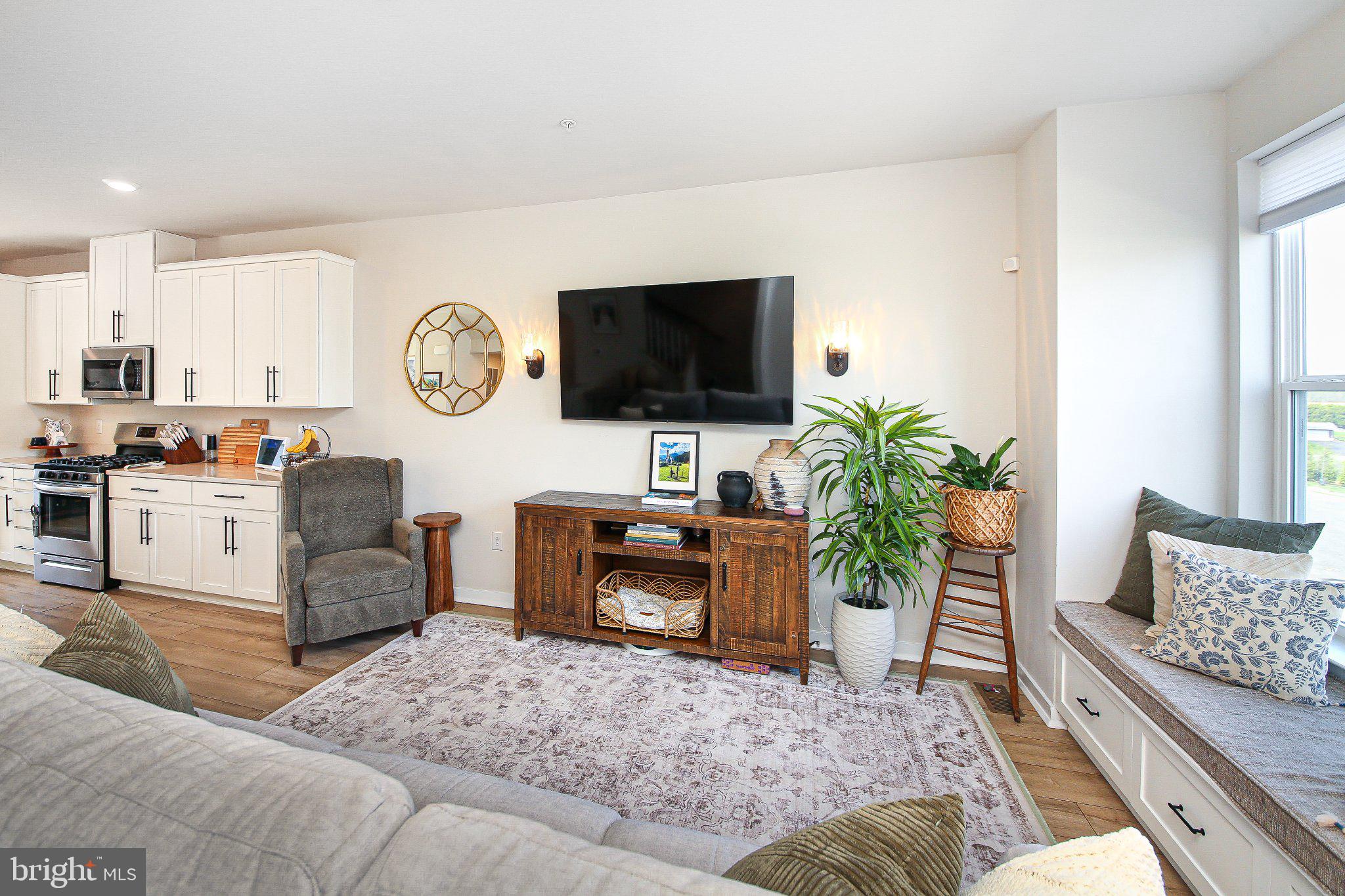 BROOKSIDE COURT AT UPPER SAUCON - Residential