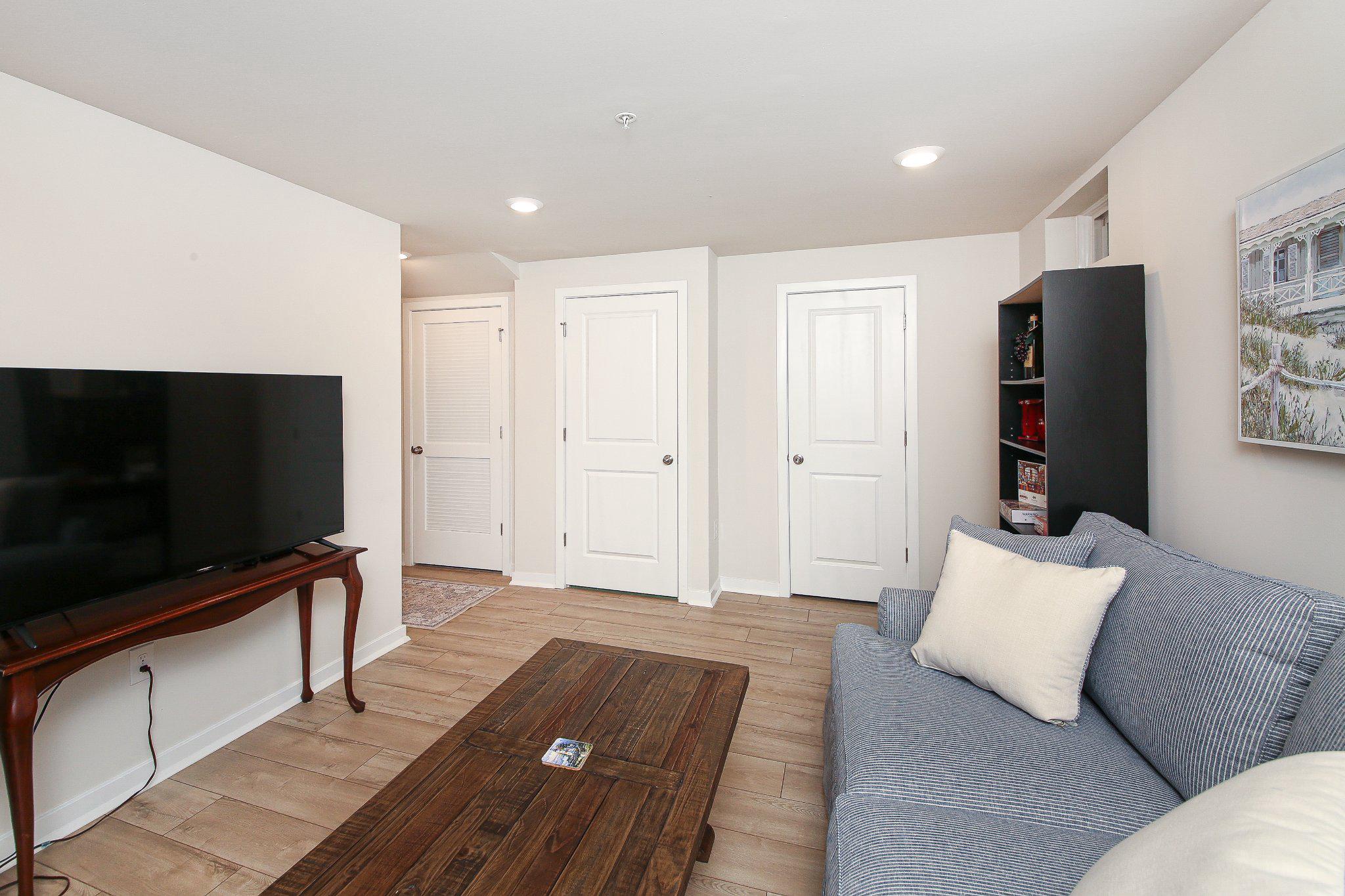 BROOKSIDE COURT AT UPPER SAUCON - Residential