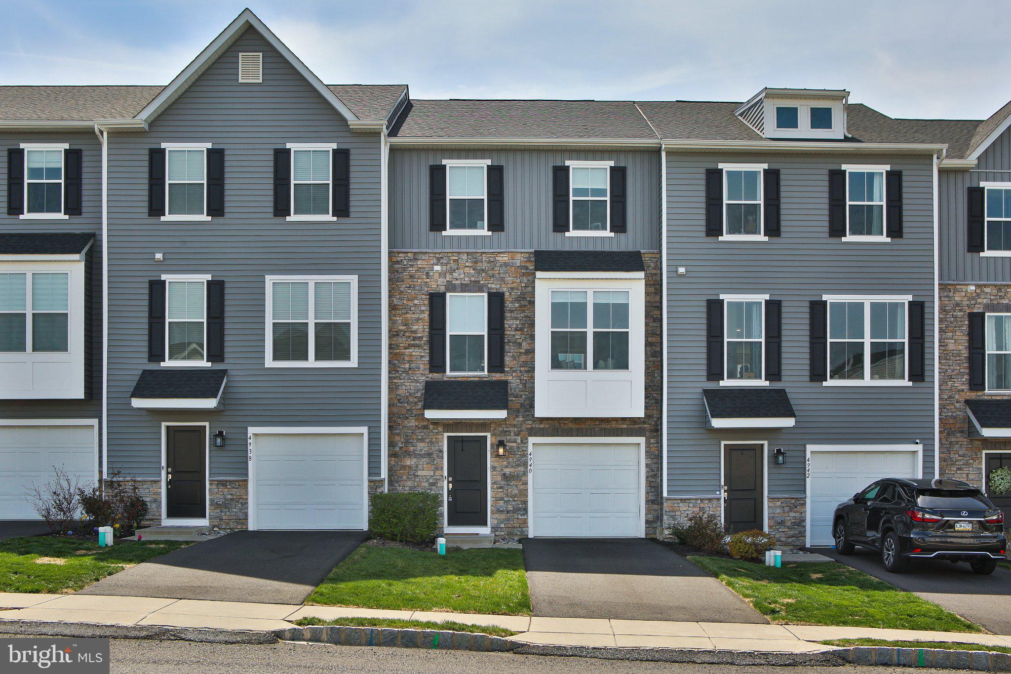 BROOKSIDE COURT AT UPPER SAUCON - Residential