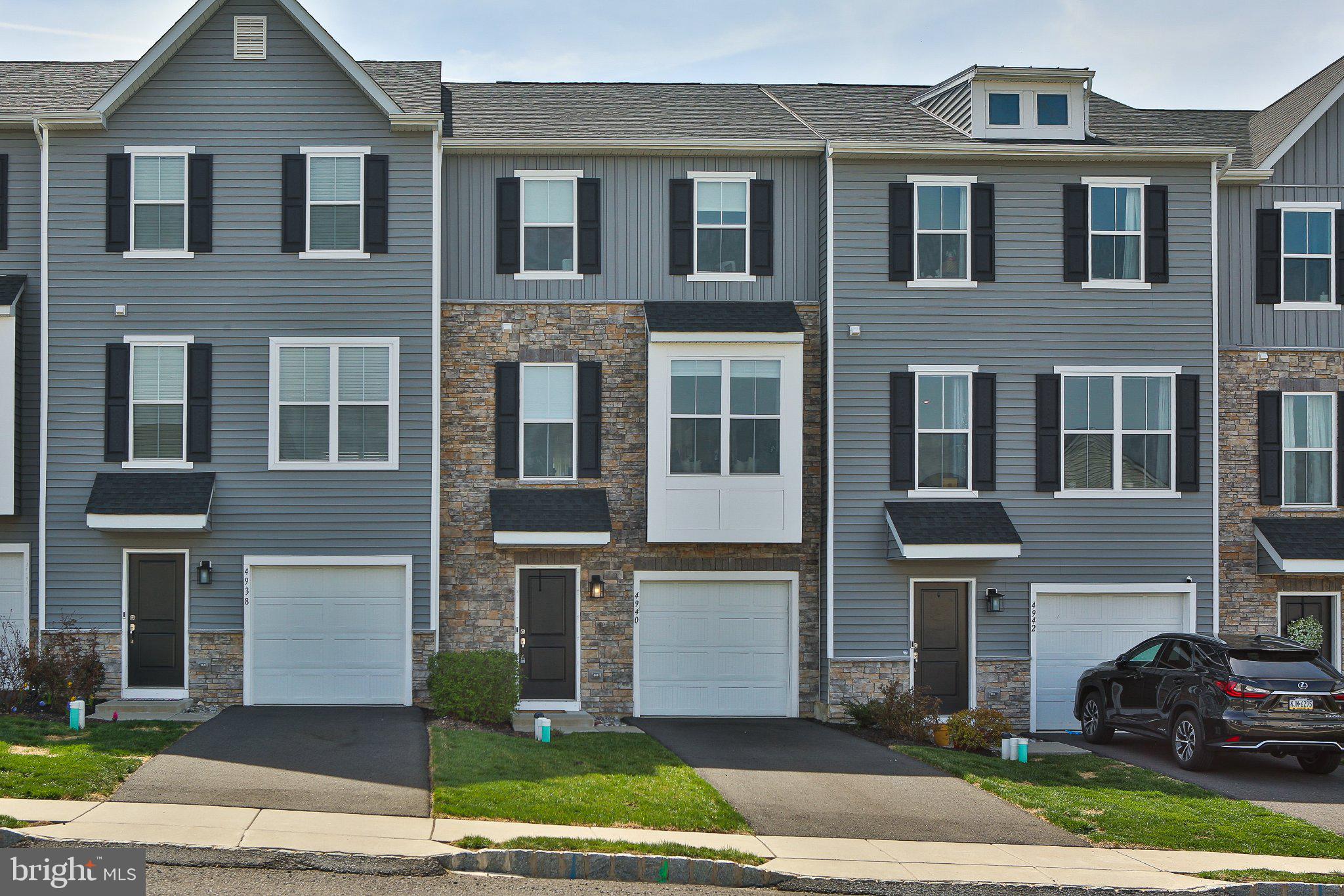 BROOKSIDE COURT AT UPPER SAUCON - Residential