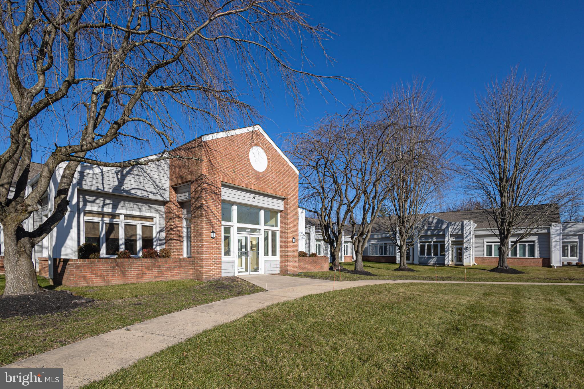 LUXEMBOURG CORP CT - Commercial Sale