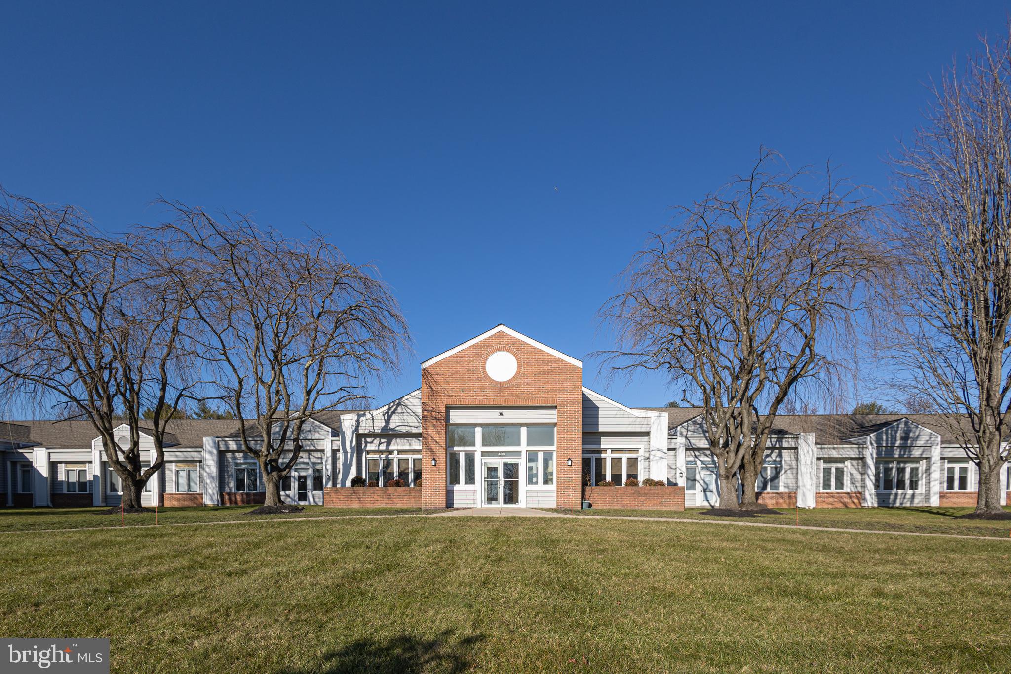 LUXEMBOURG CORP CT - Commercial Sale