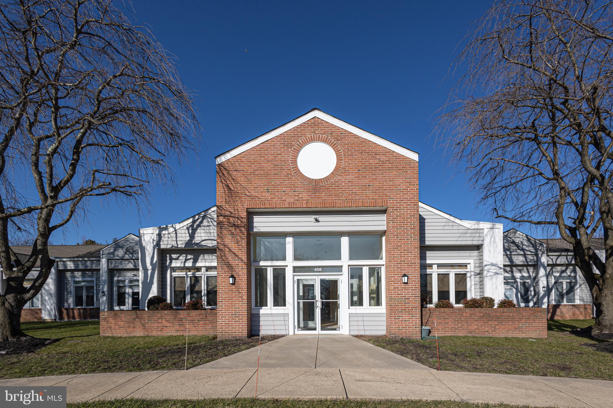 LUXEMBOURG CORP CT - Commercial Sale