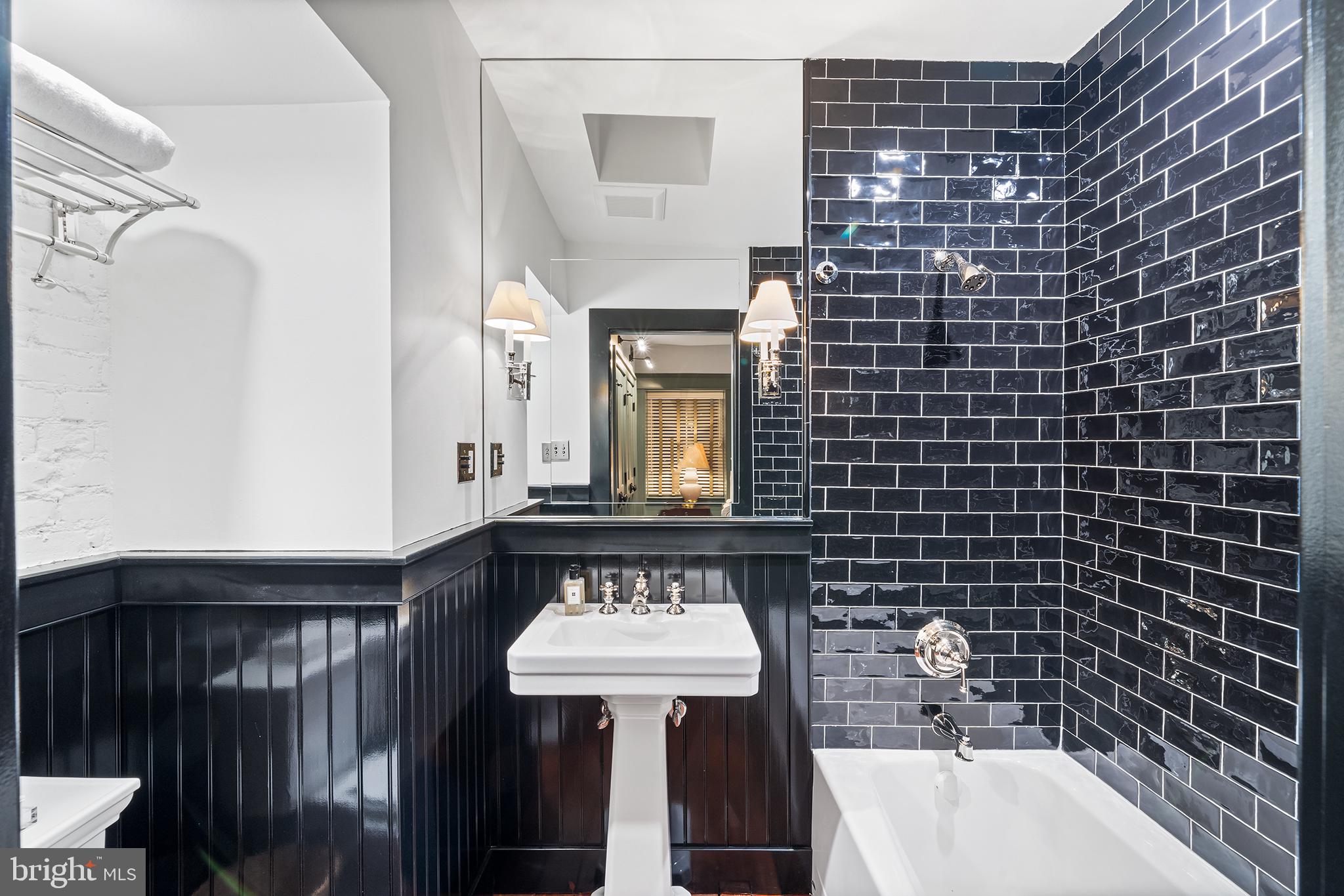 GRADUATE HOSPITAL - Residential