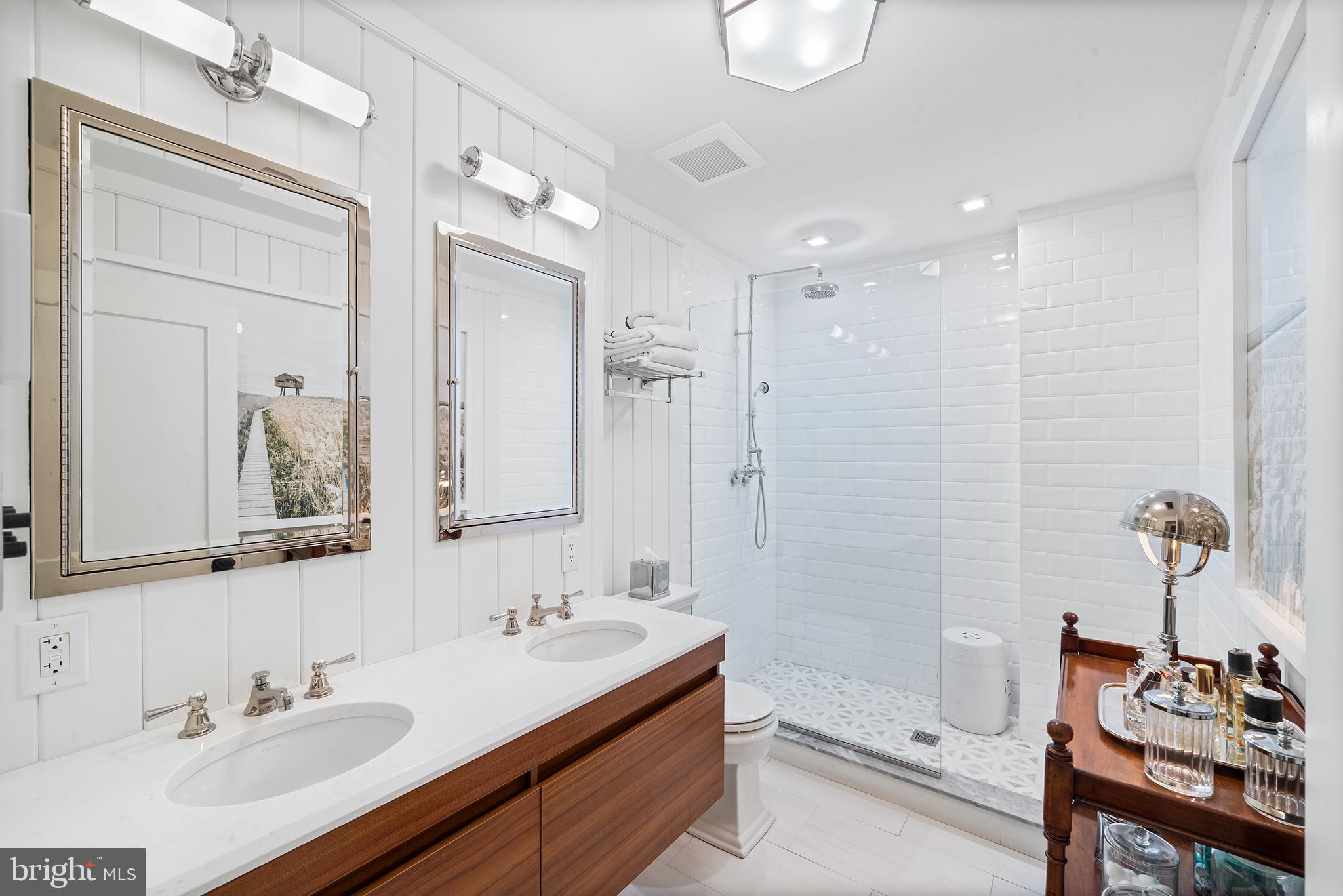 GRADUATE HOSPITAL - Residential