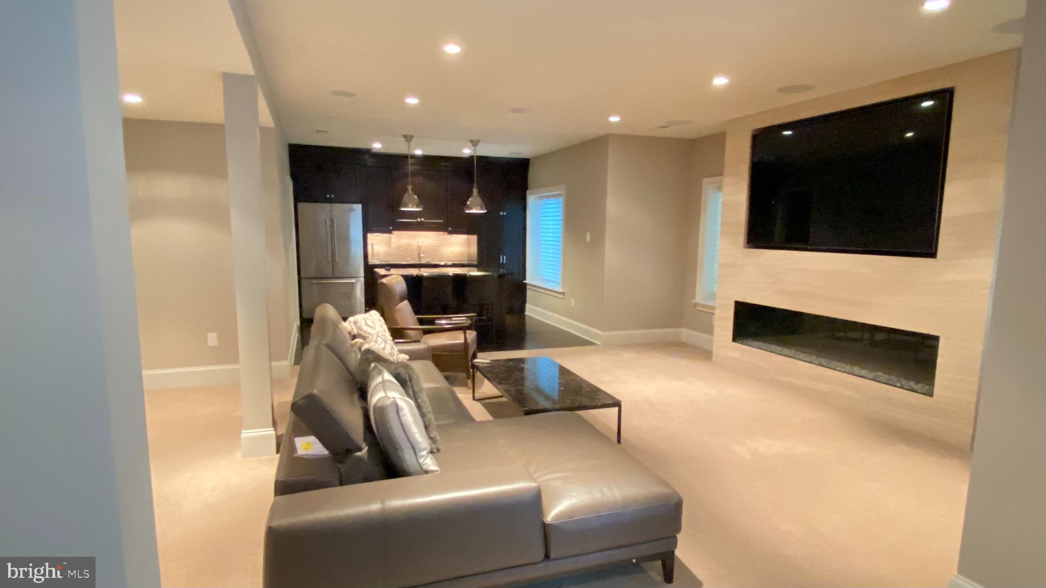 HAVERFORD RESERVE - Residential