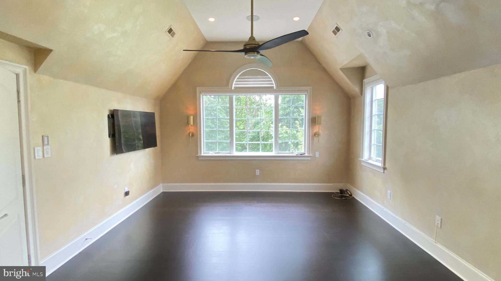 HAVERFORD RESERVE - Residential