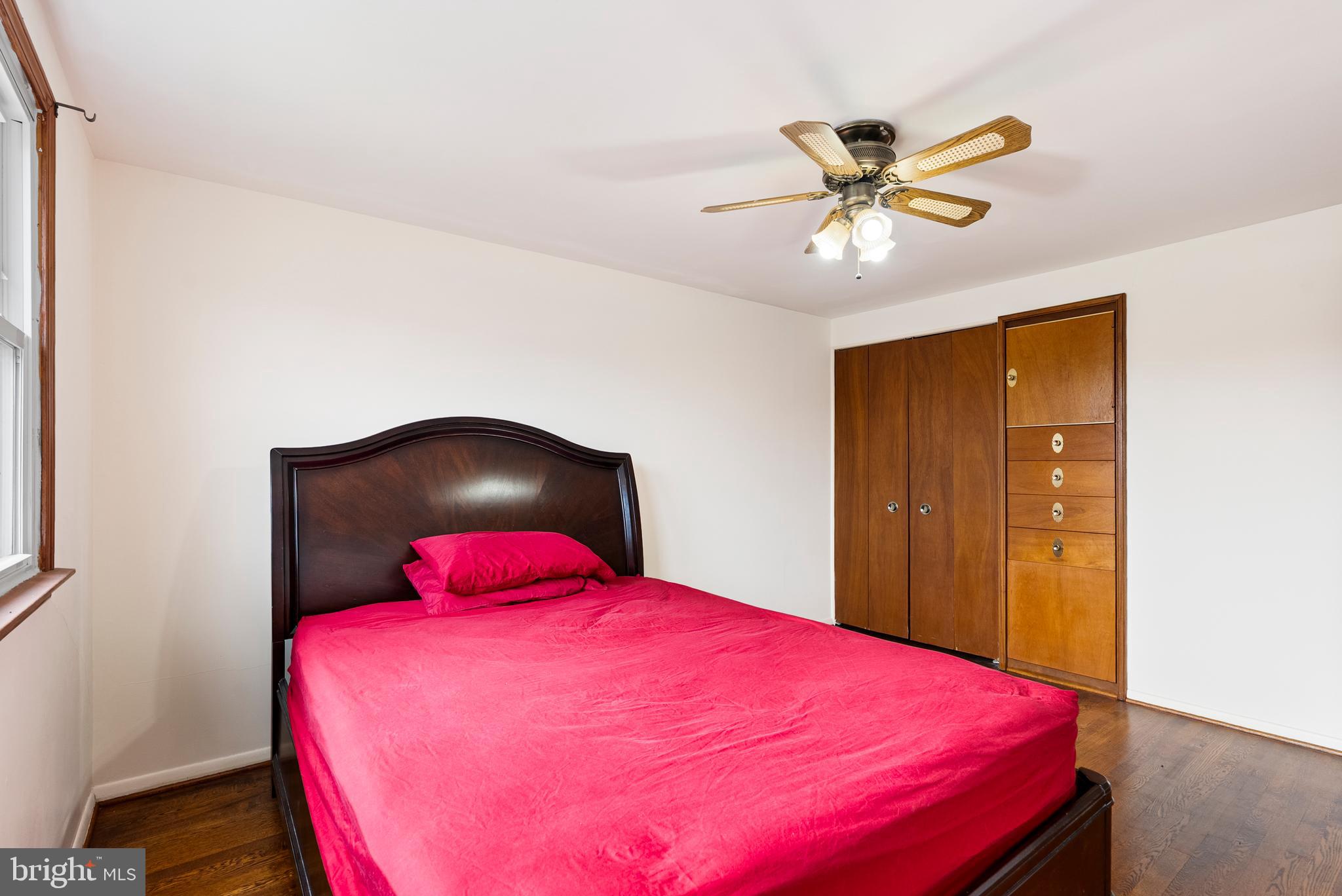 FOX RIDGE MANOR - Residential